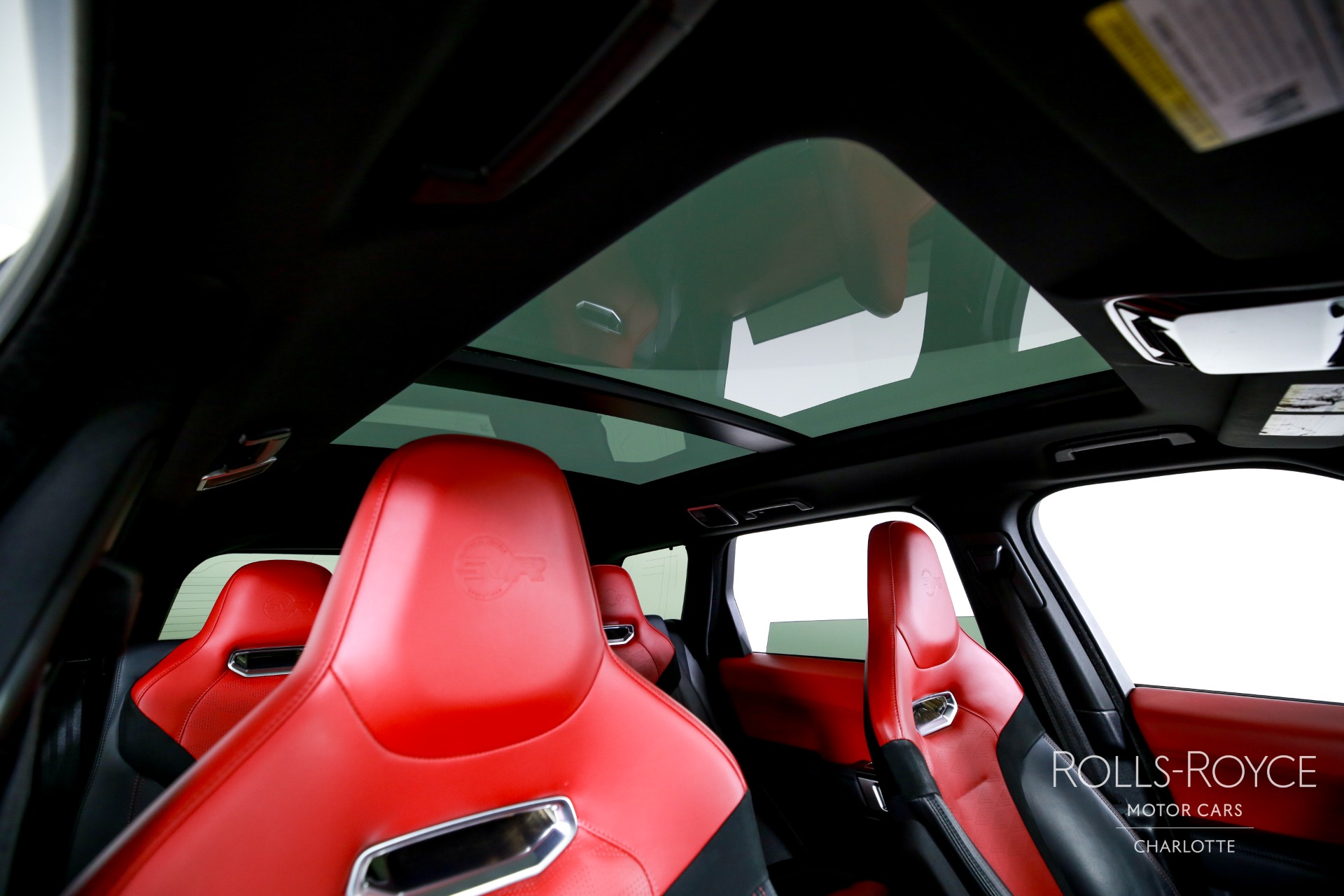 2019 Land Rover Range Rover Sport SVR photo 25