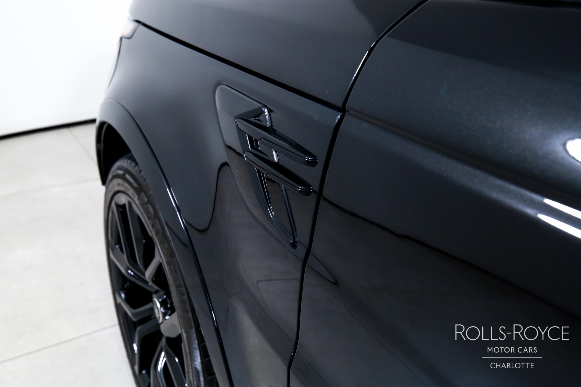 2019 Land Rover Range Rover Sport SVR photo 33