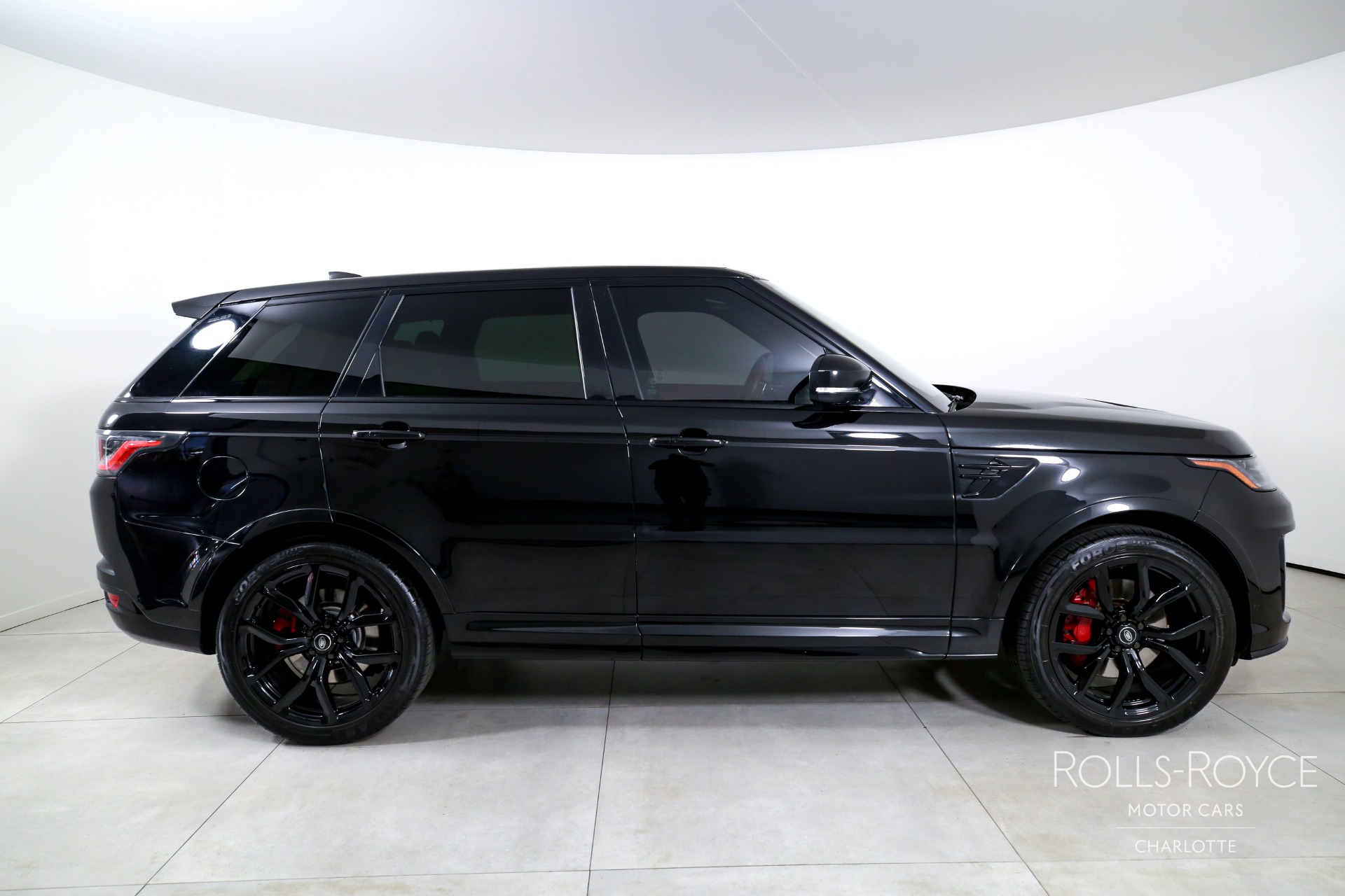 2019 Land Rover Range Rover Sport SVR photo 8
