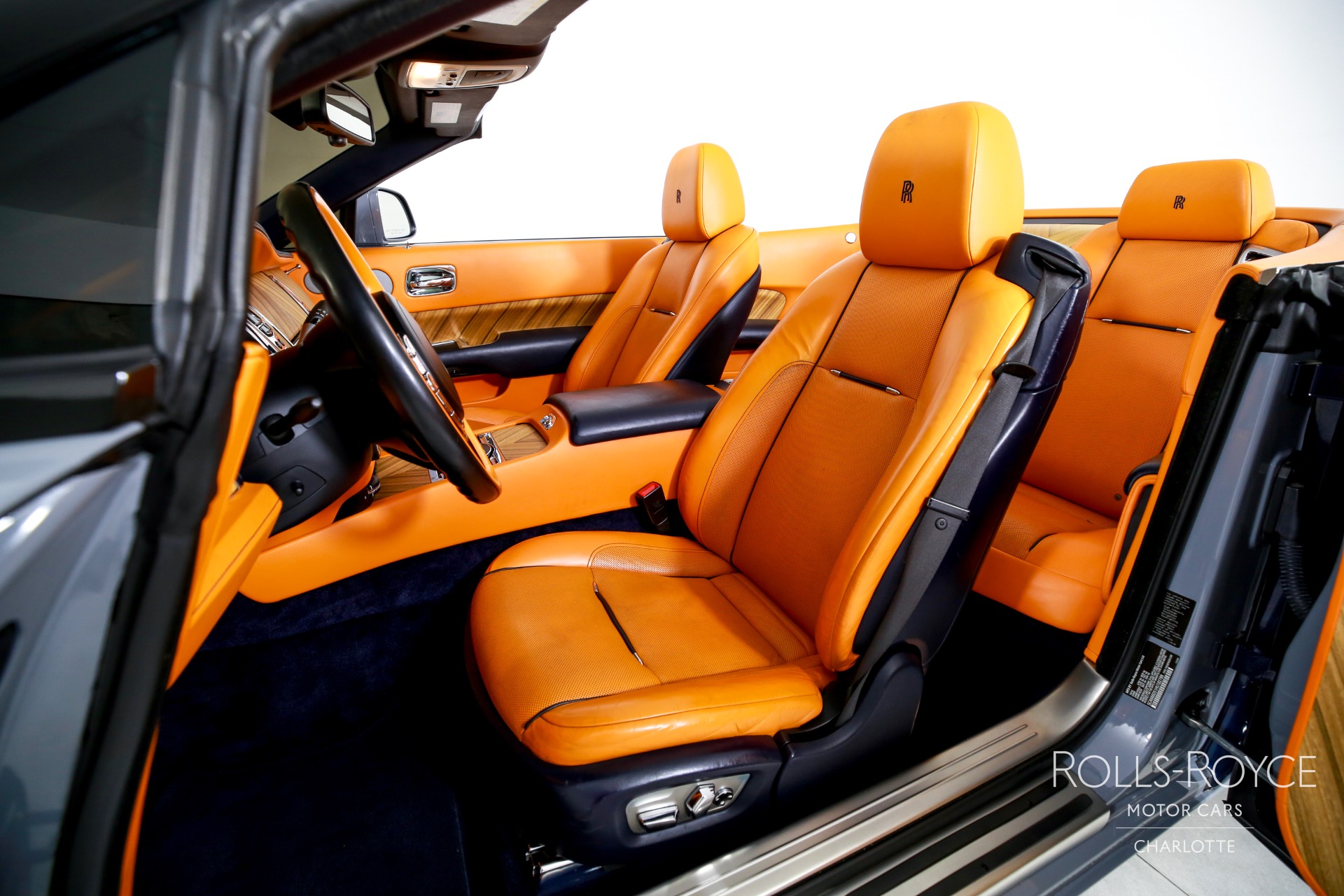 2017 Rolls Royce Dawn RR6 photo 12