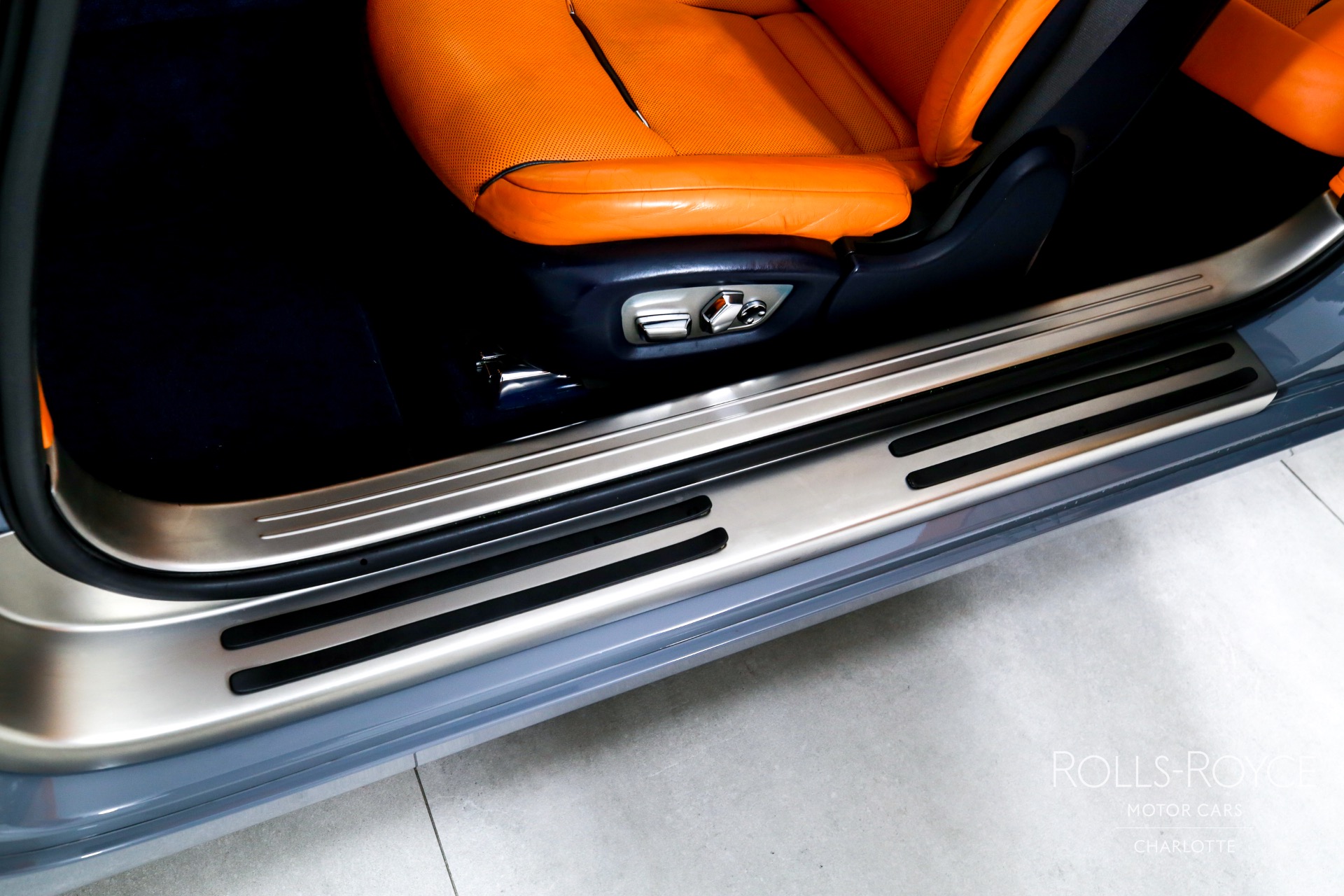 2017 Rolls Royce Dawn RR6 photo 19