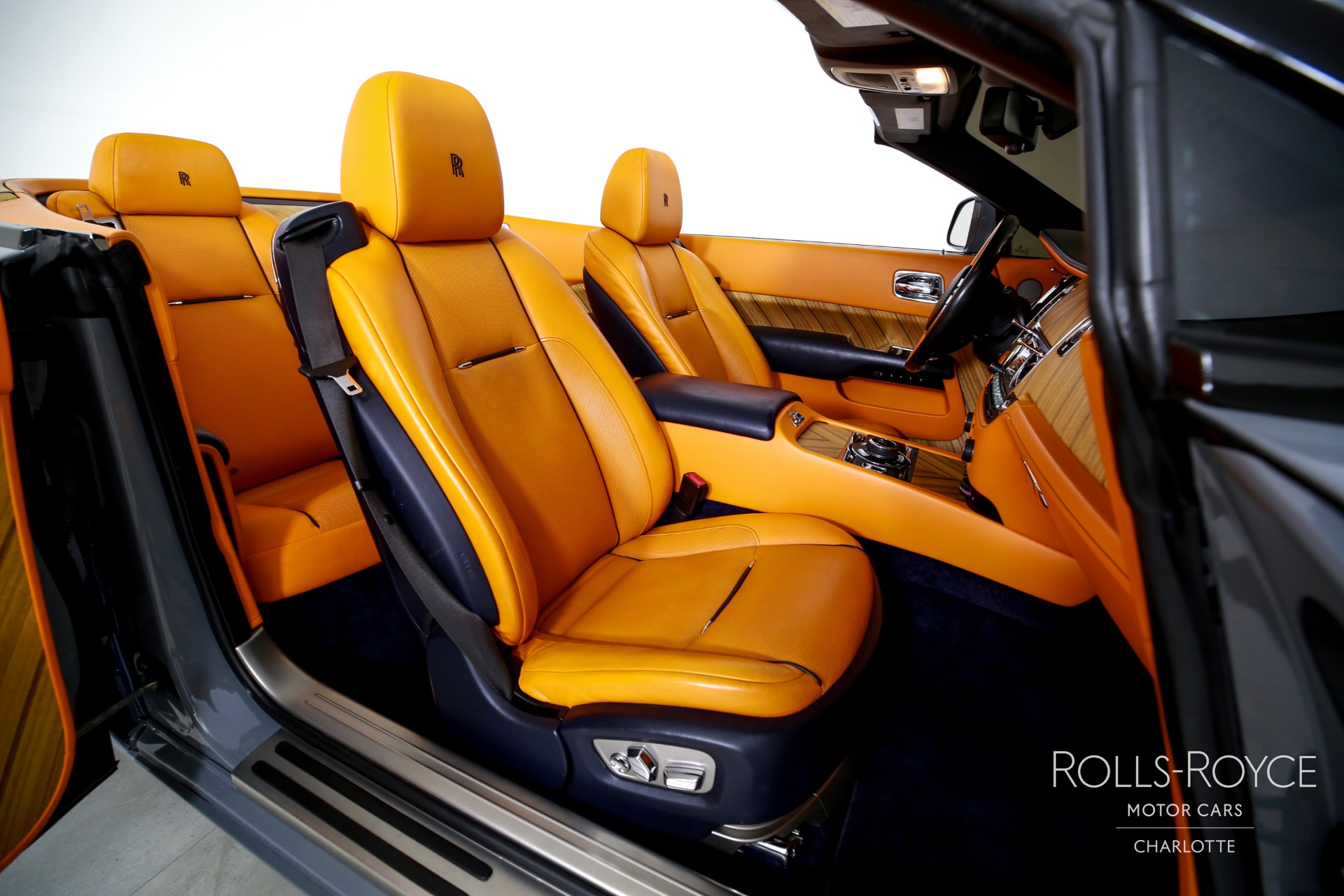 2017 Rolls Royce Dawn RR6 photo 22