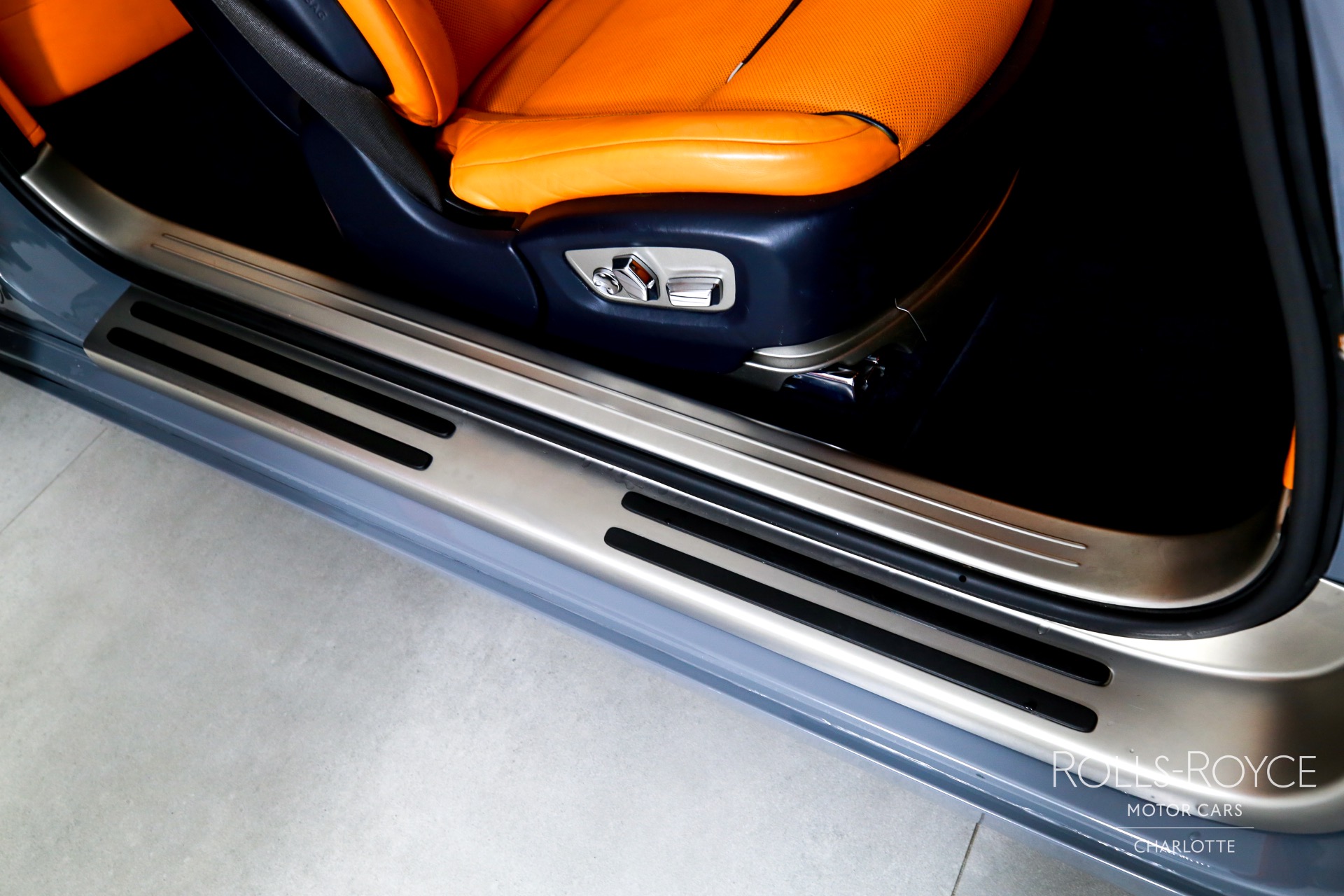 2017 Rolls Royce Dawn RR6 photo 26