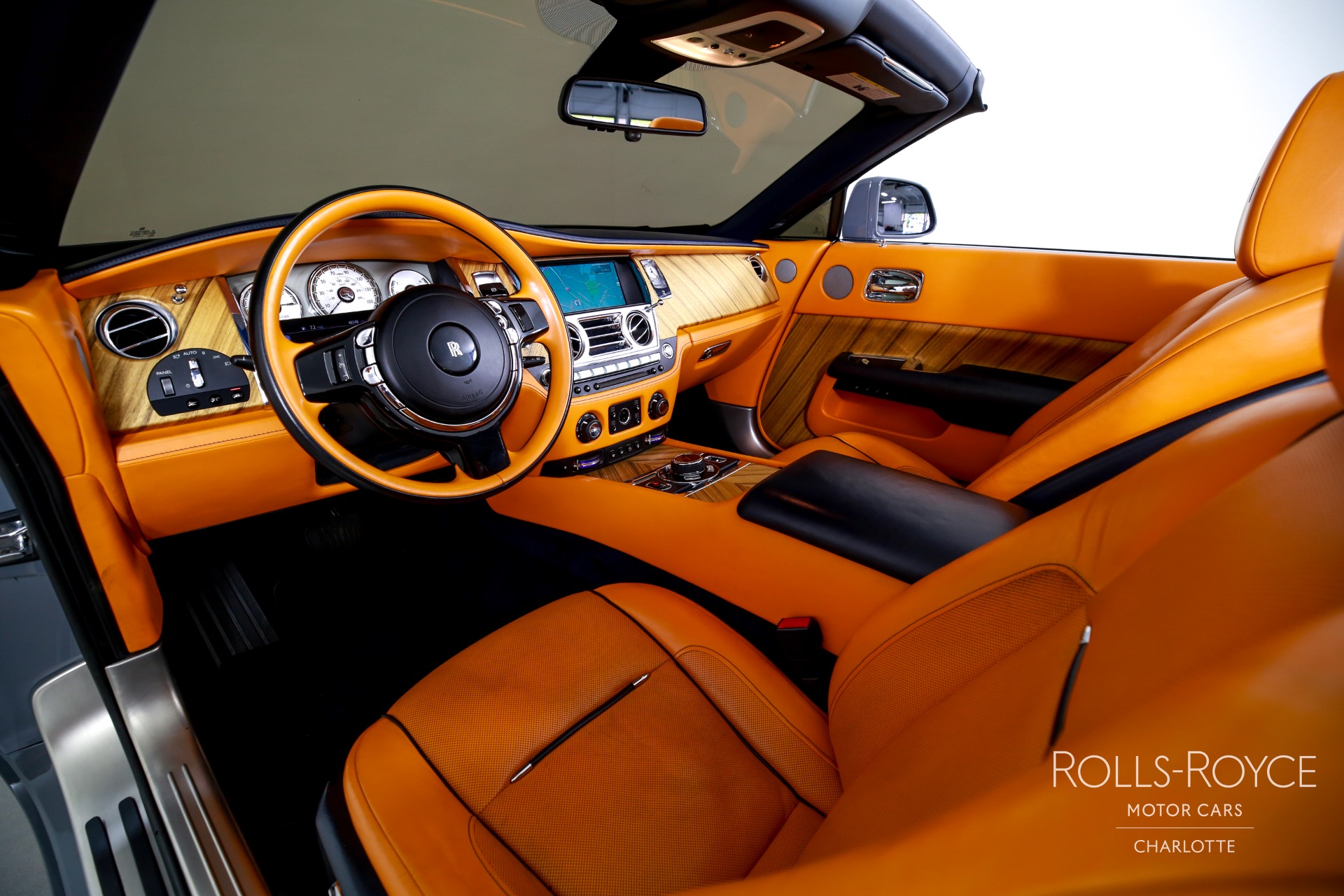 2017 Rolls Royce Dawn RR6 photo 4