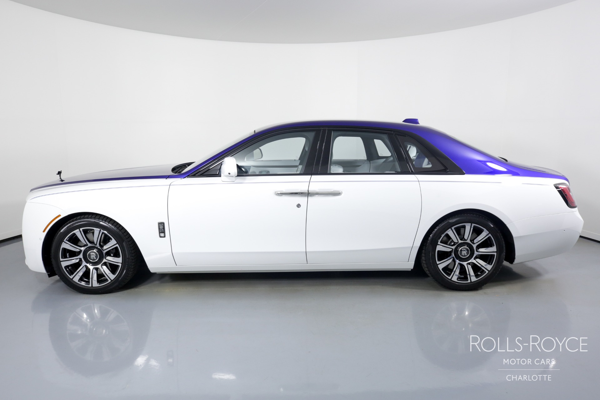 View Photos of the 2023 Rolls-Royce Phantom