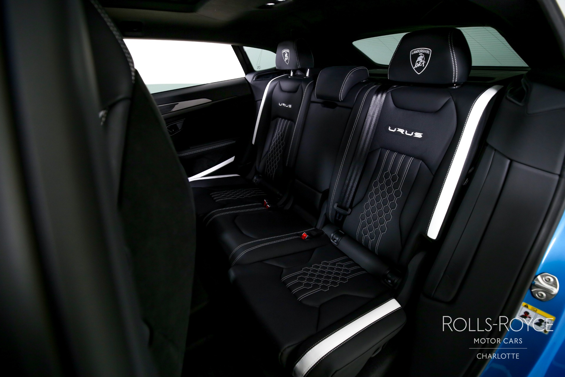 2023 Lamborghini Urus Performante photo 18
