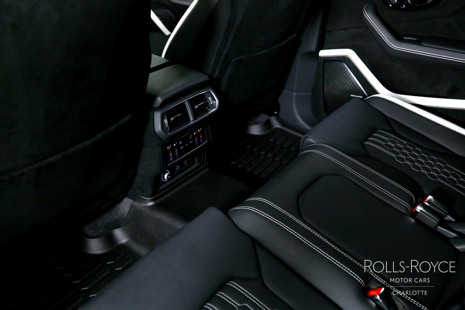 2023 Lamborghini Urus Performante photo 19