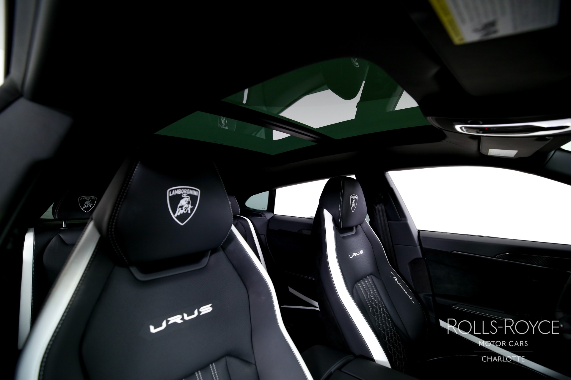2023 Lamborghini Urus Performante photo 27