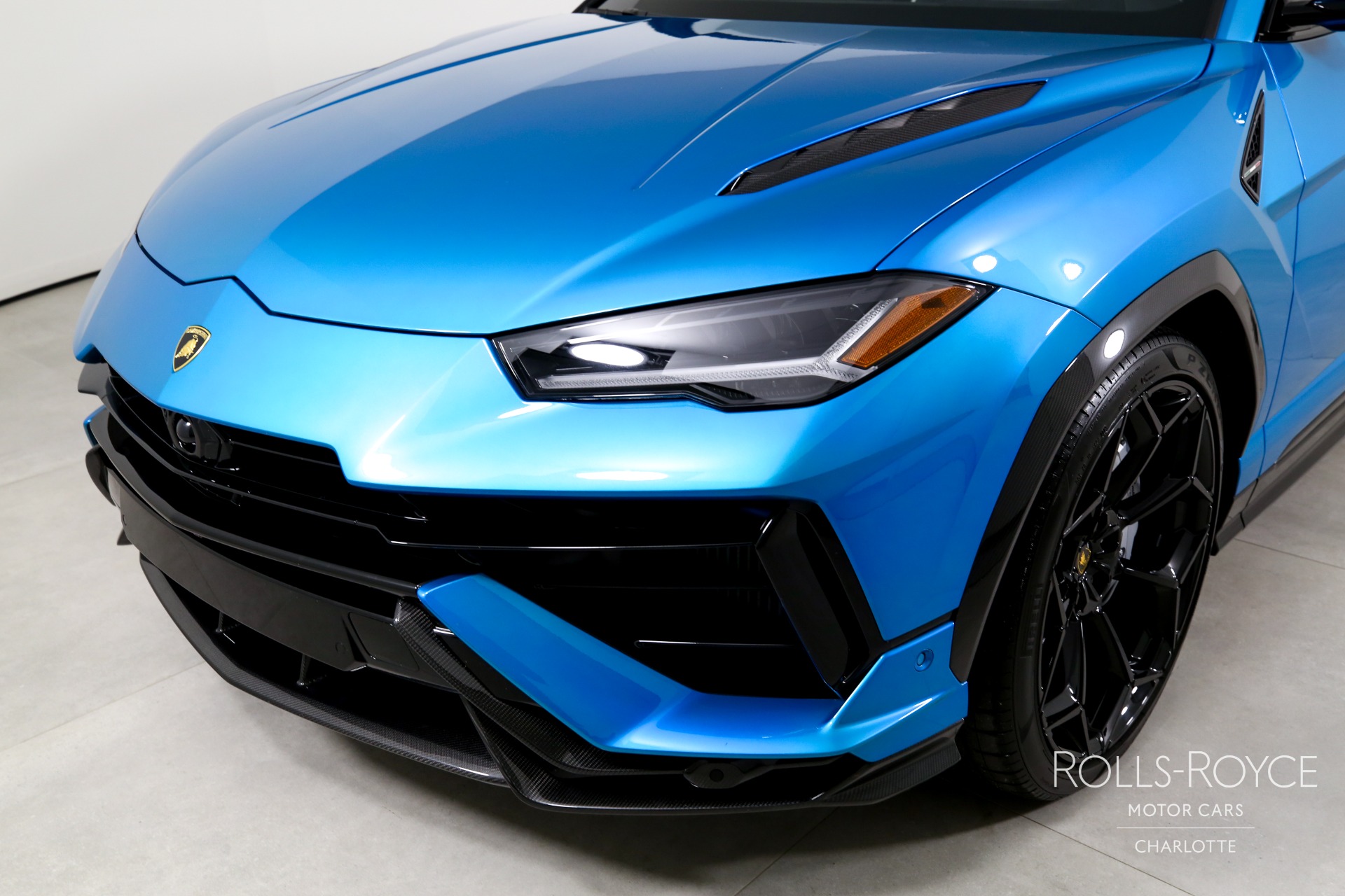 2023 Lamborghini Urus Performante photo 36