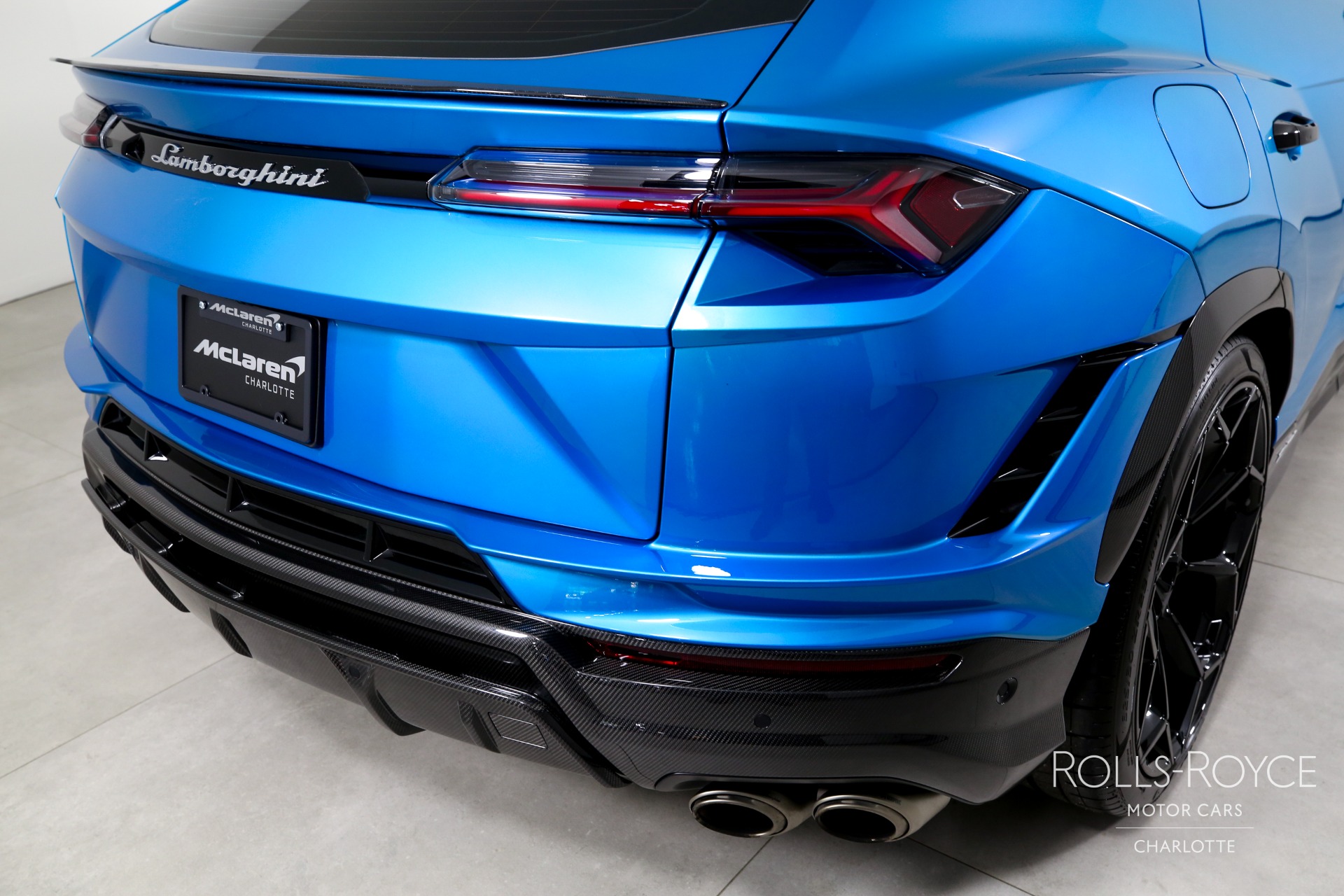 2023 Lamborghini Urus Performante photo 41