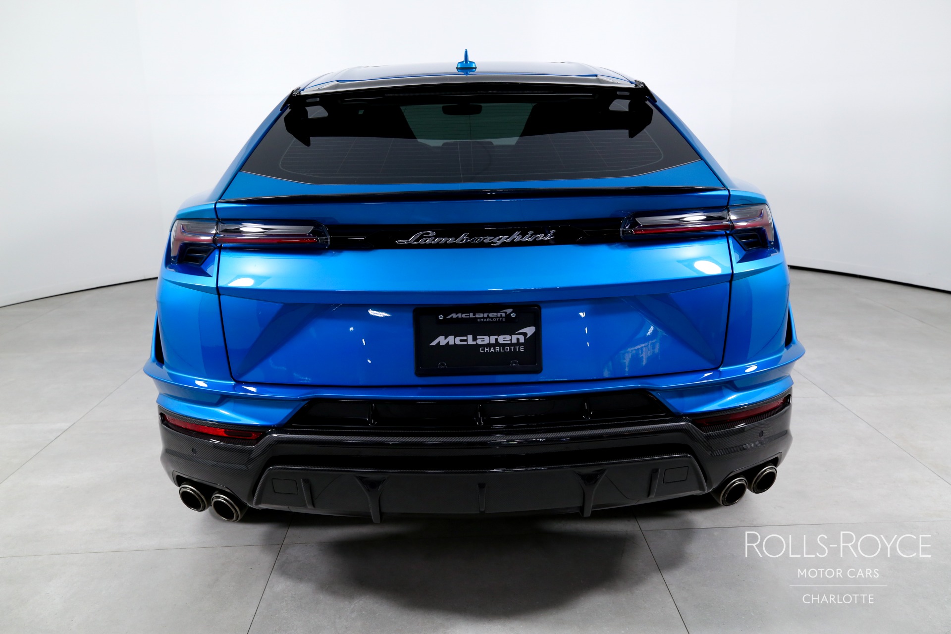 2023 Lamborghini Urus Performante photo 7