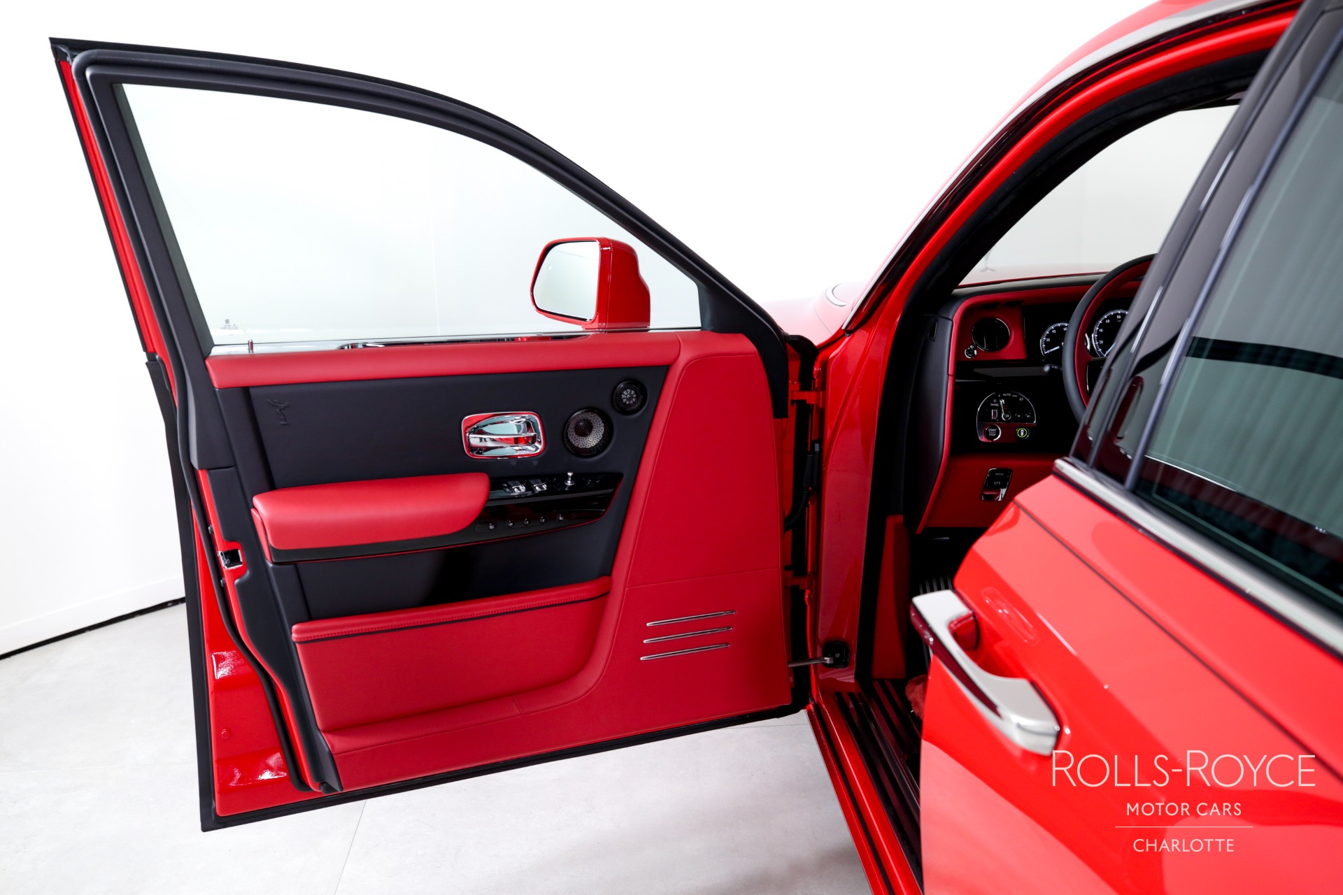 2024 Rolls Royce Phantom EWB photo 37