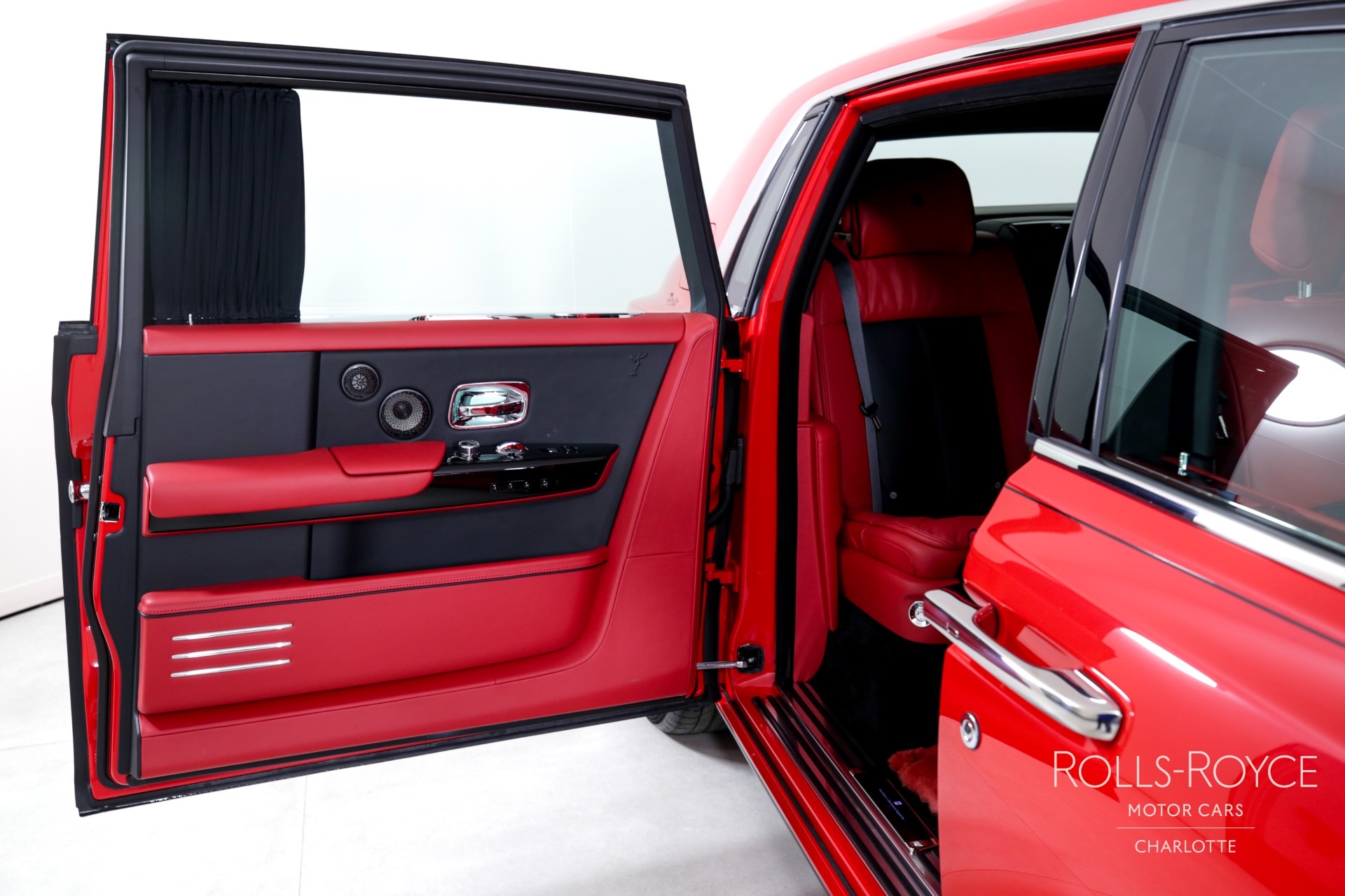 2024 Rolls Royce Phantom EWB photo 41