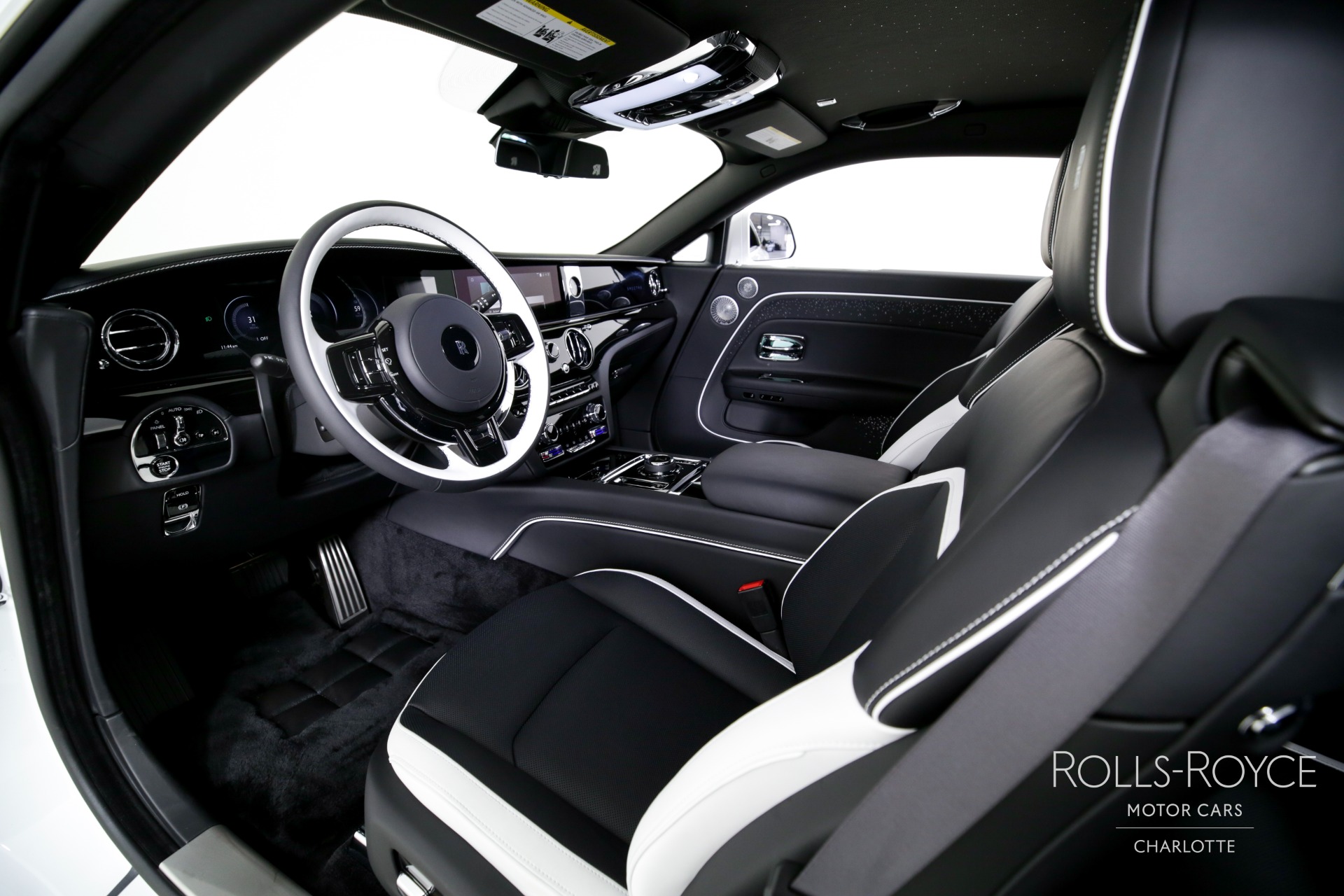 2024 Rolls Royce Spectre photo 4