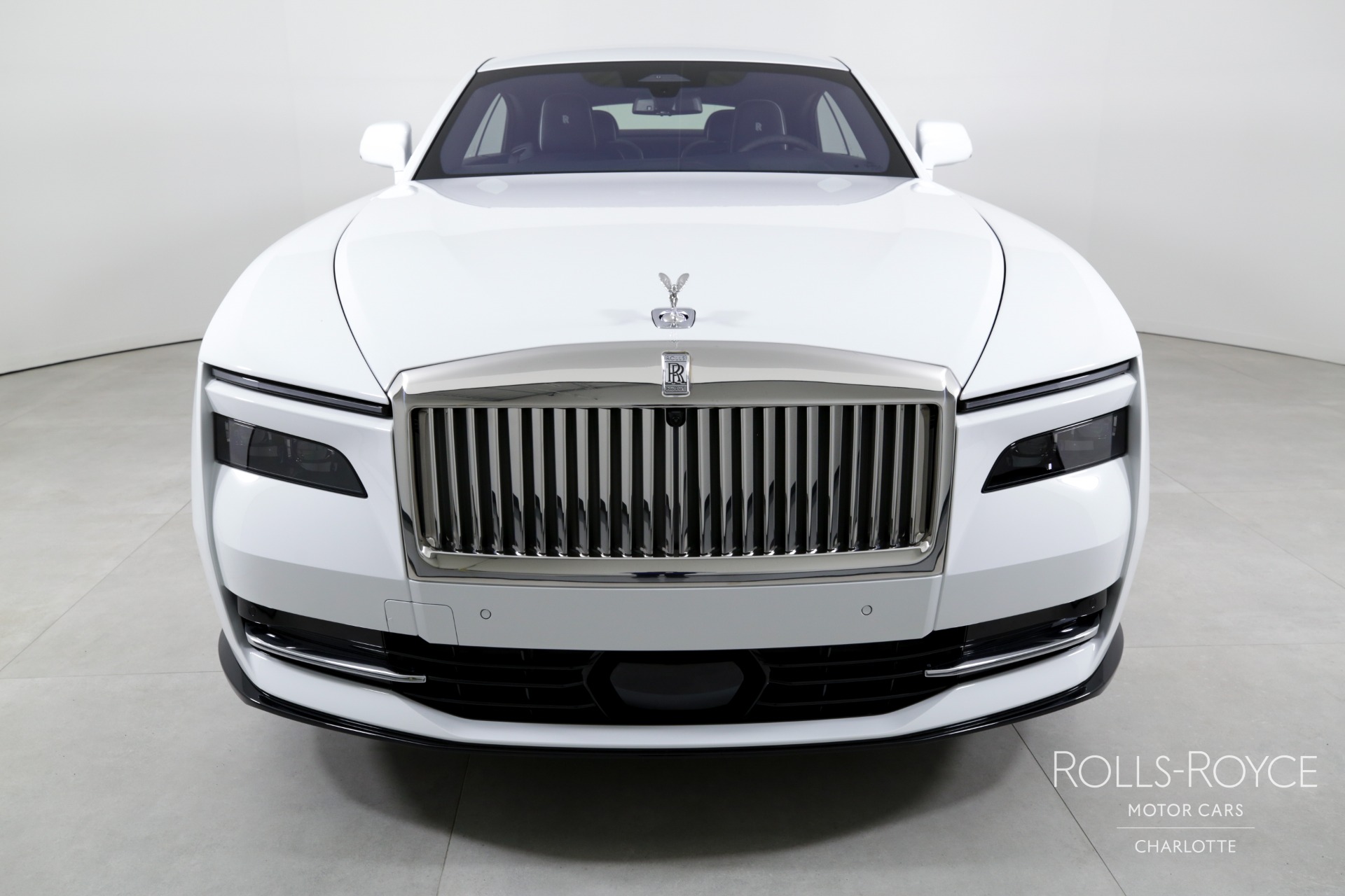 2024 Rolls Royce Spectre photo 7