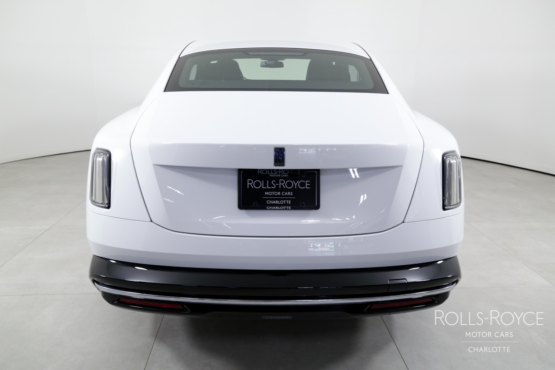 2024 Rolls Royce Spectre photo 9