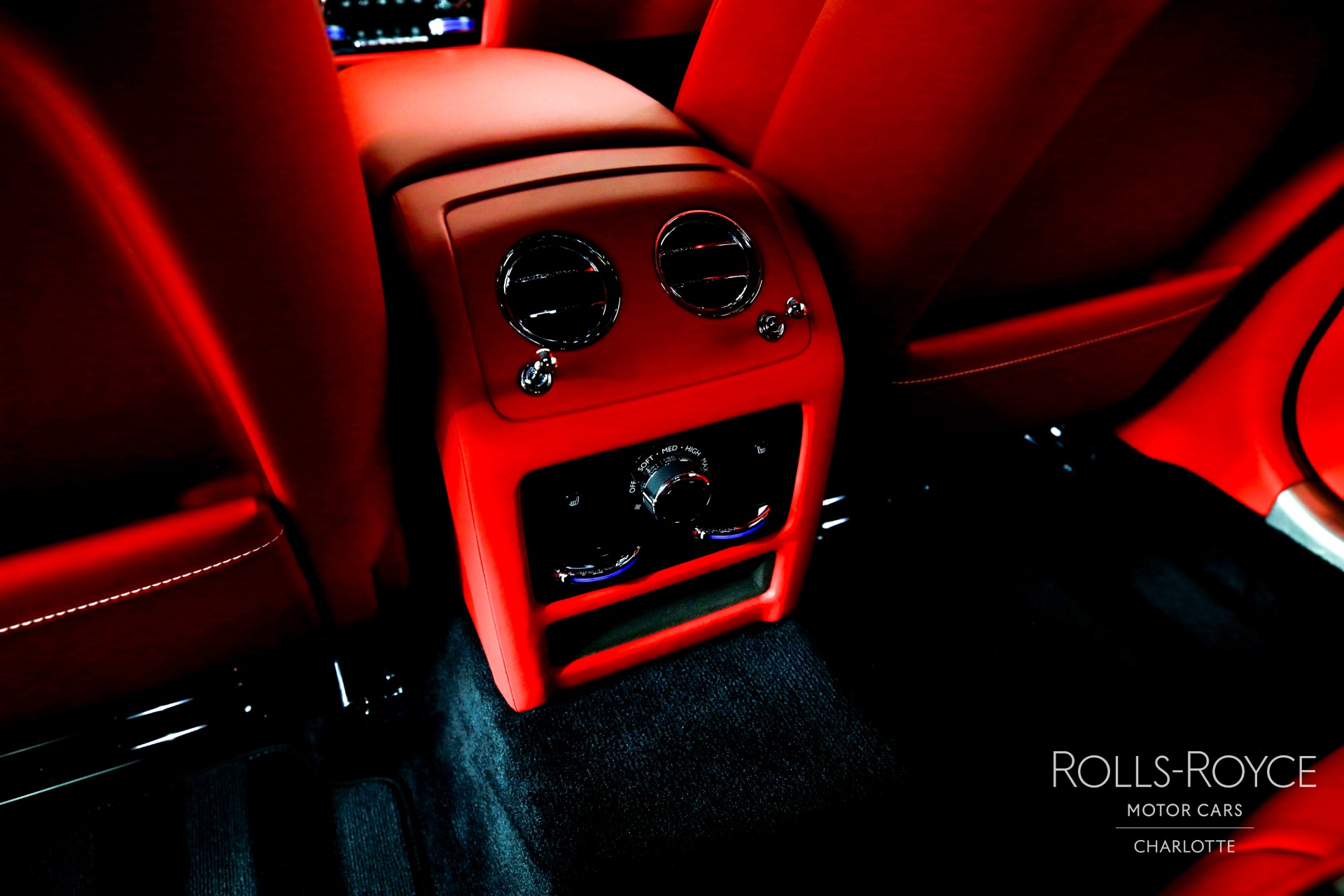 2024 Rolls Royce Ghost photo 19