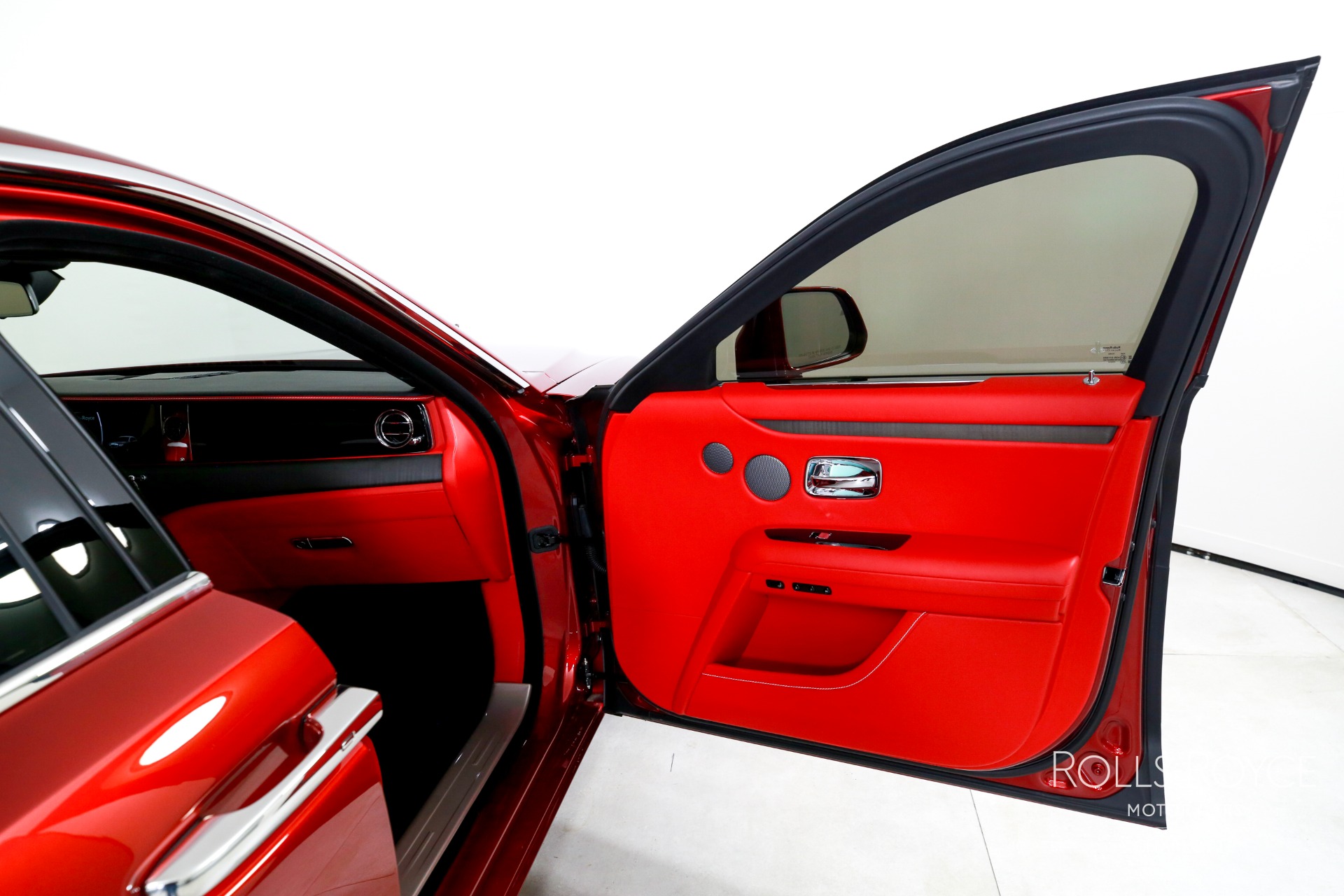 2024 Rolls Royce Ghost photo 26