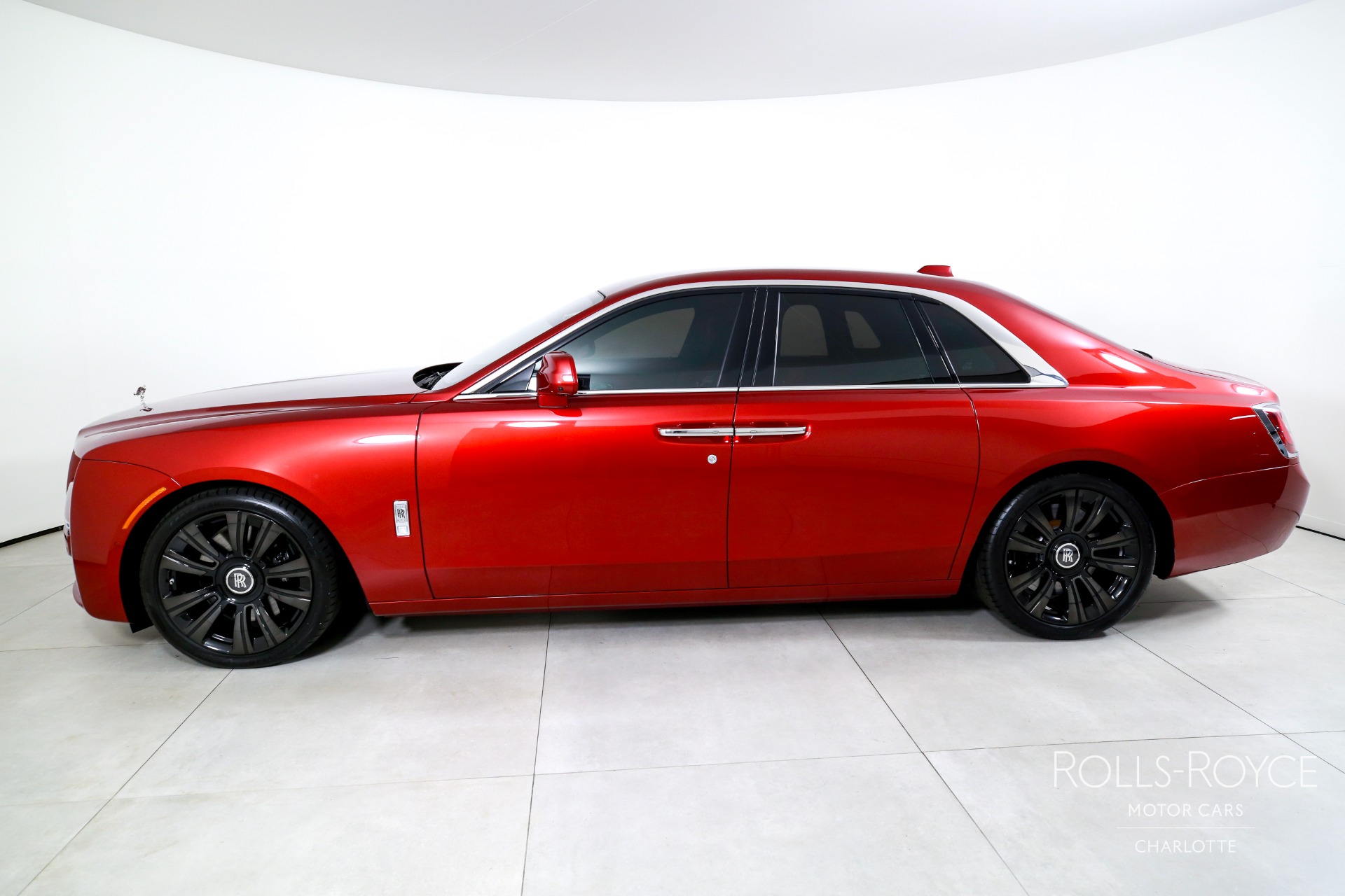 2024 Rolls Royce Ghost photo 3