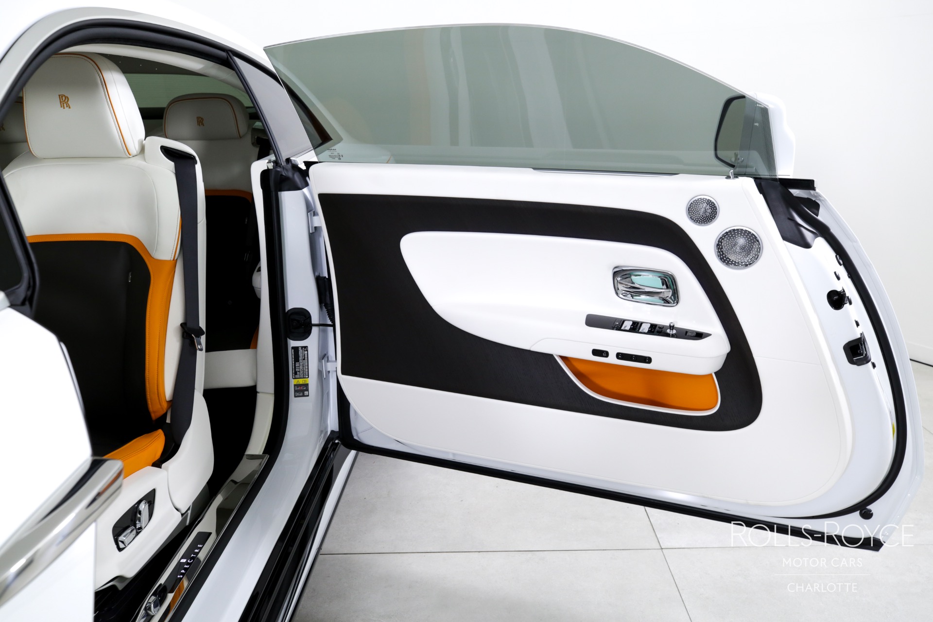 2024 Rolls Royce Spectre photo 10