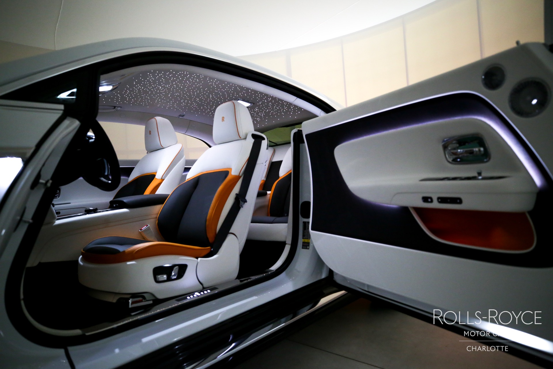 2024 Rolls Royce Spectre photo 11