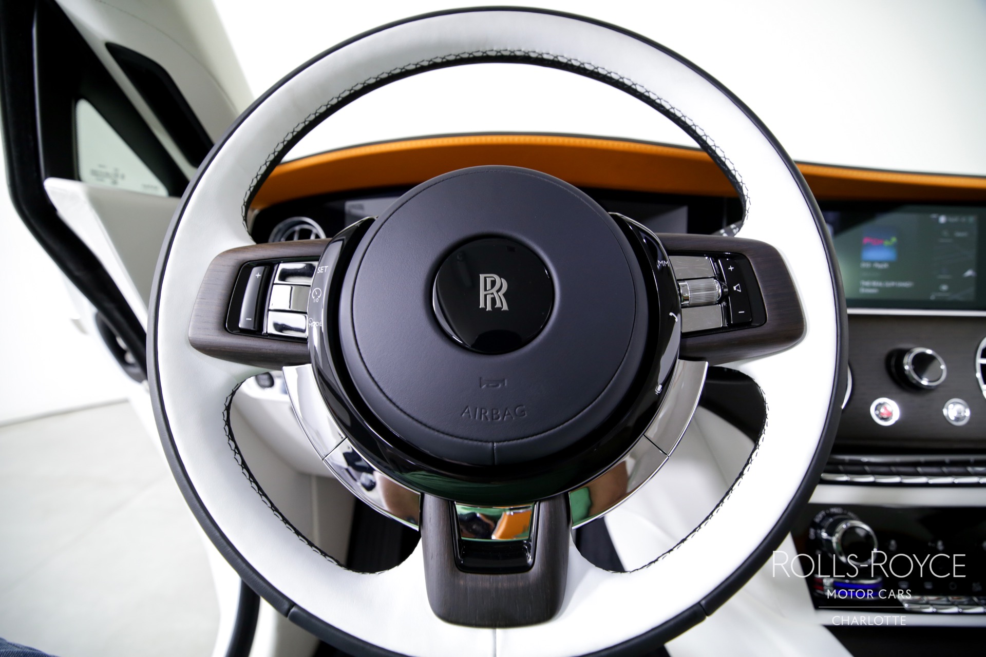 2024 Rolls Royce Spectre photo 12