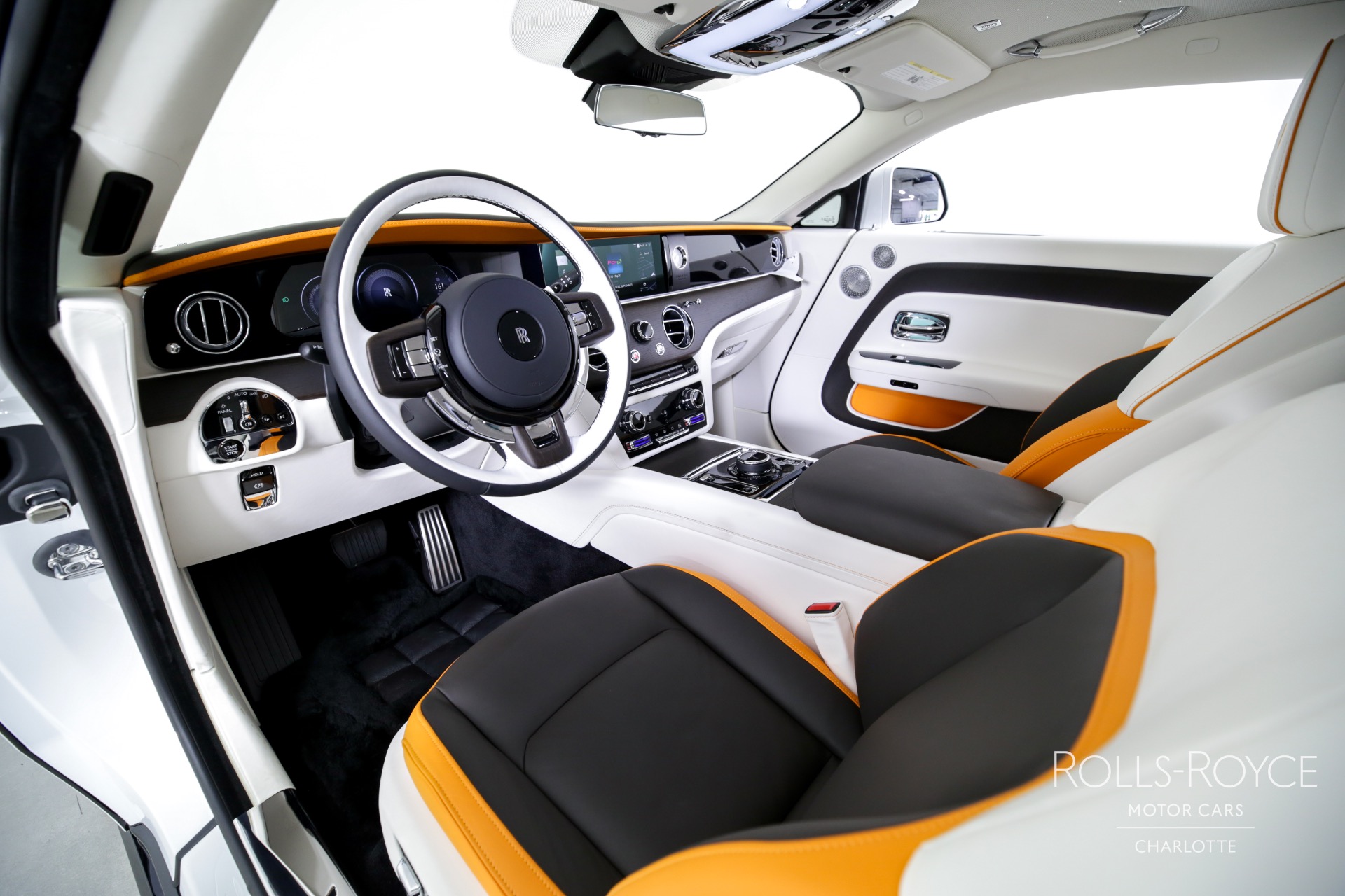 2024 Rolls Royce Spectre photo 3
