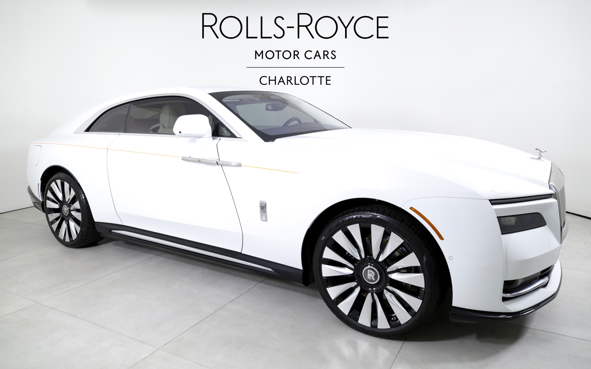 2024 Rolls Royce Spectre photo 4