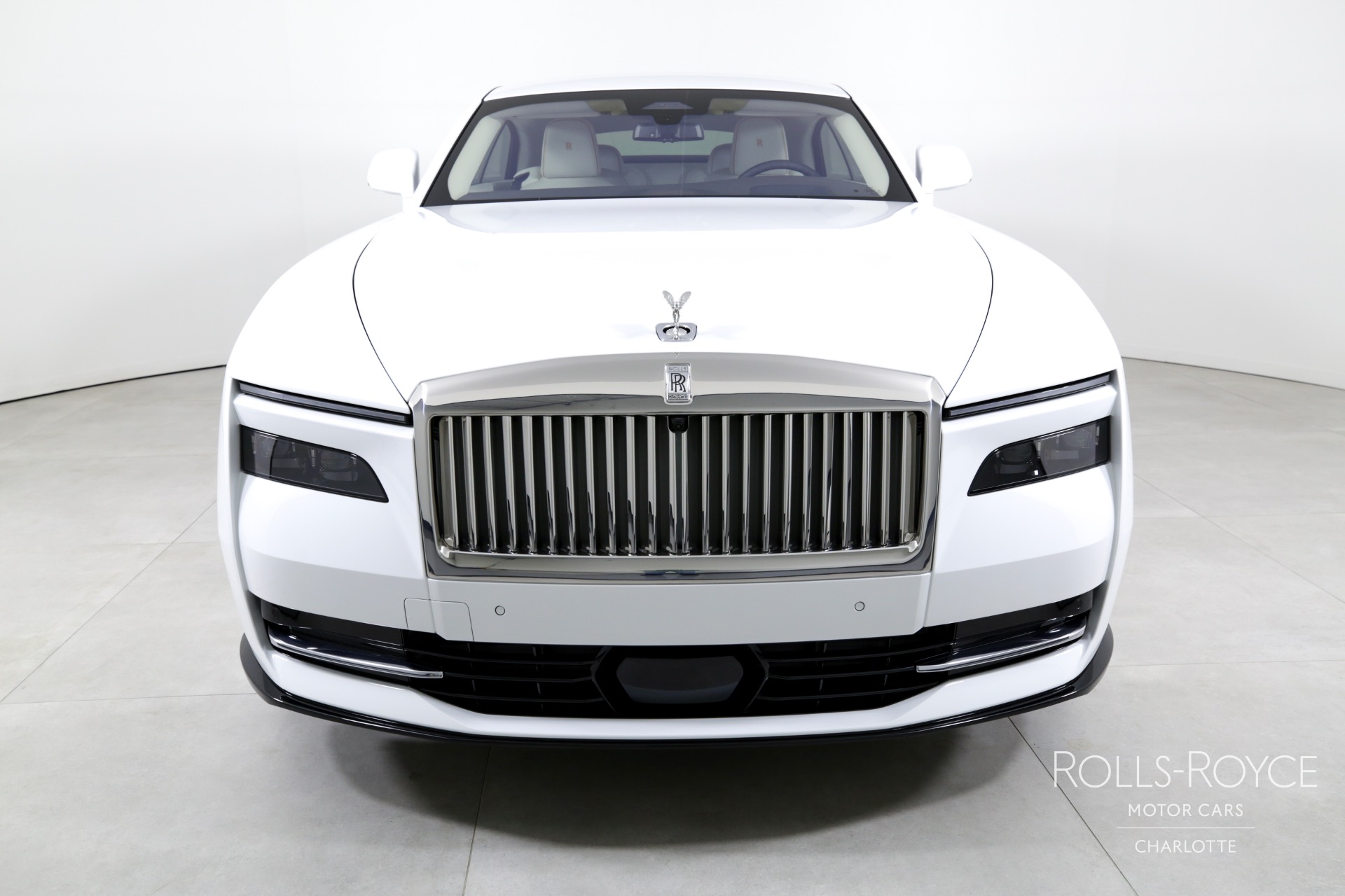 2024 Rolls Royce Spectre photo 6