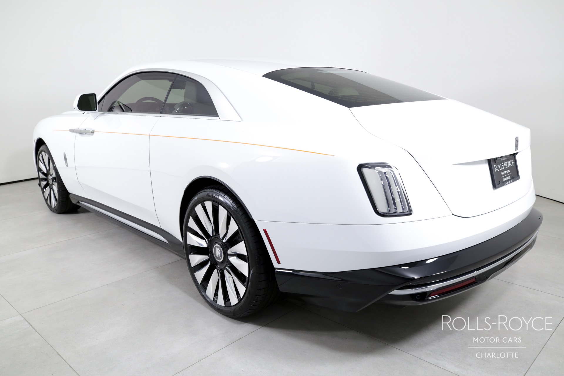 2024 Rolls Royce Spectre photo 7