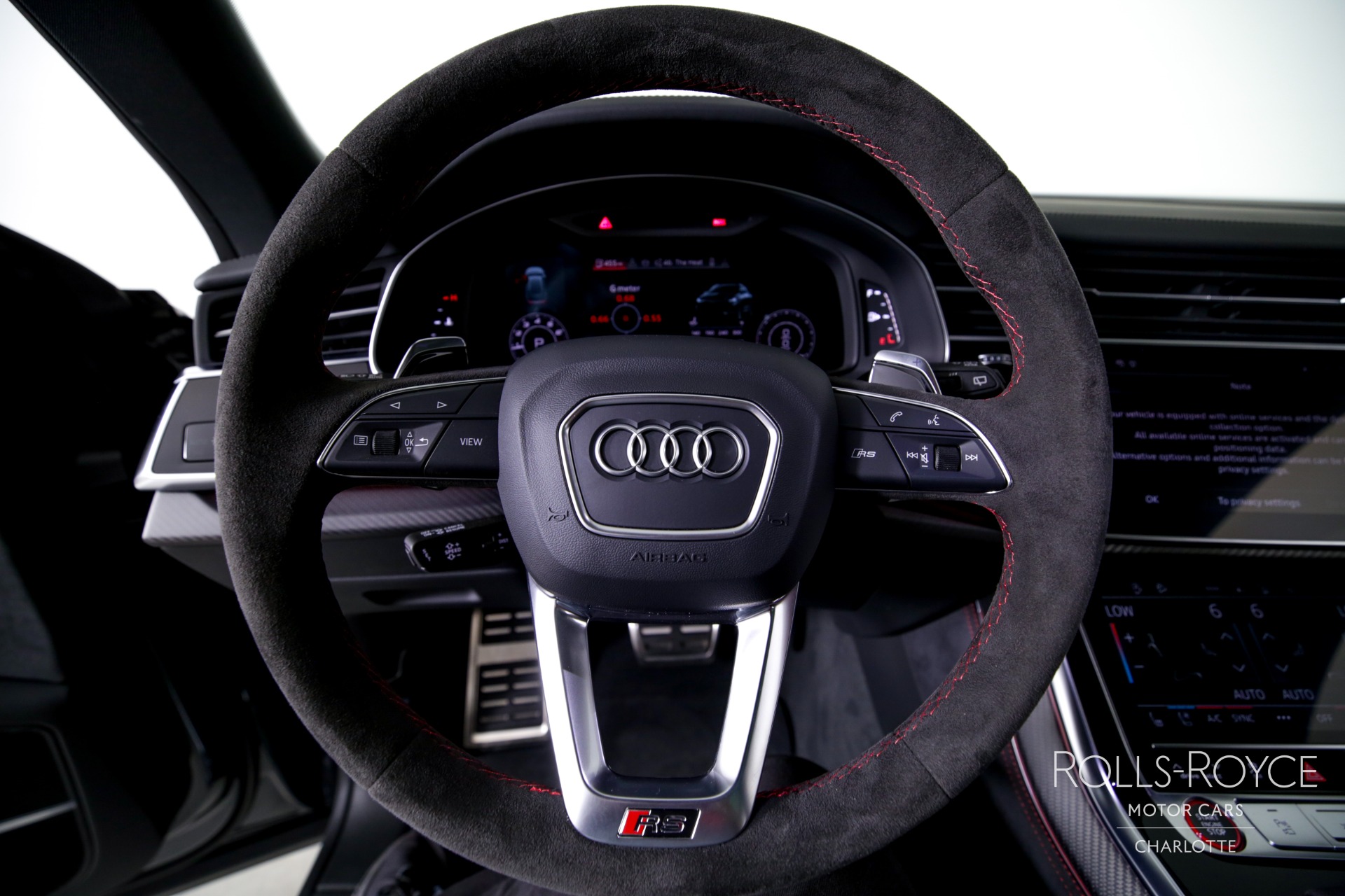 2024 Audi RS Q8 photo 14