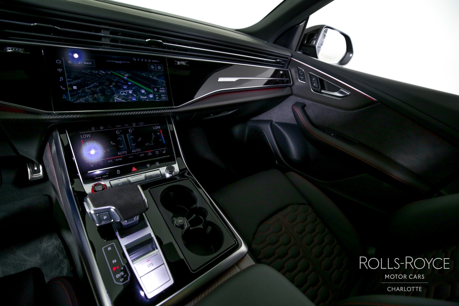 2024 Audi RS Q8 photo 15