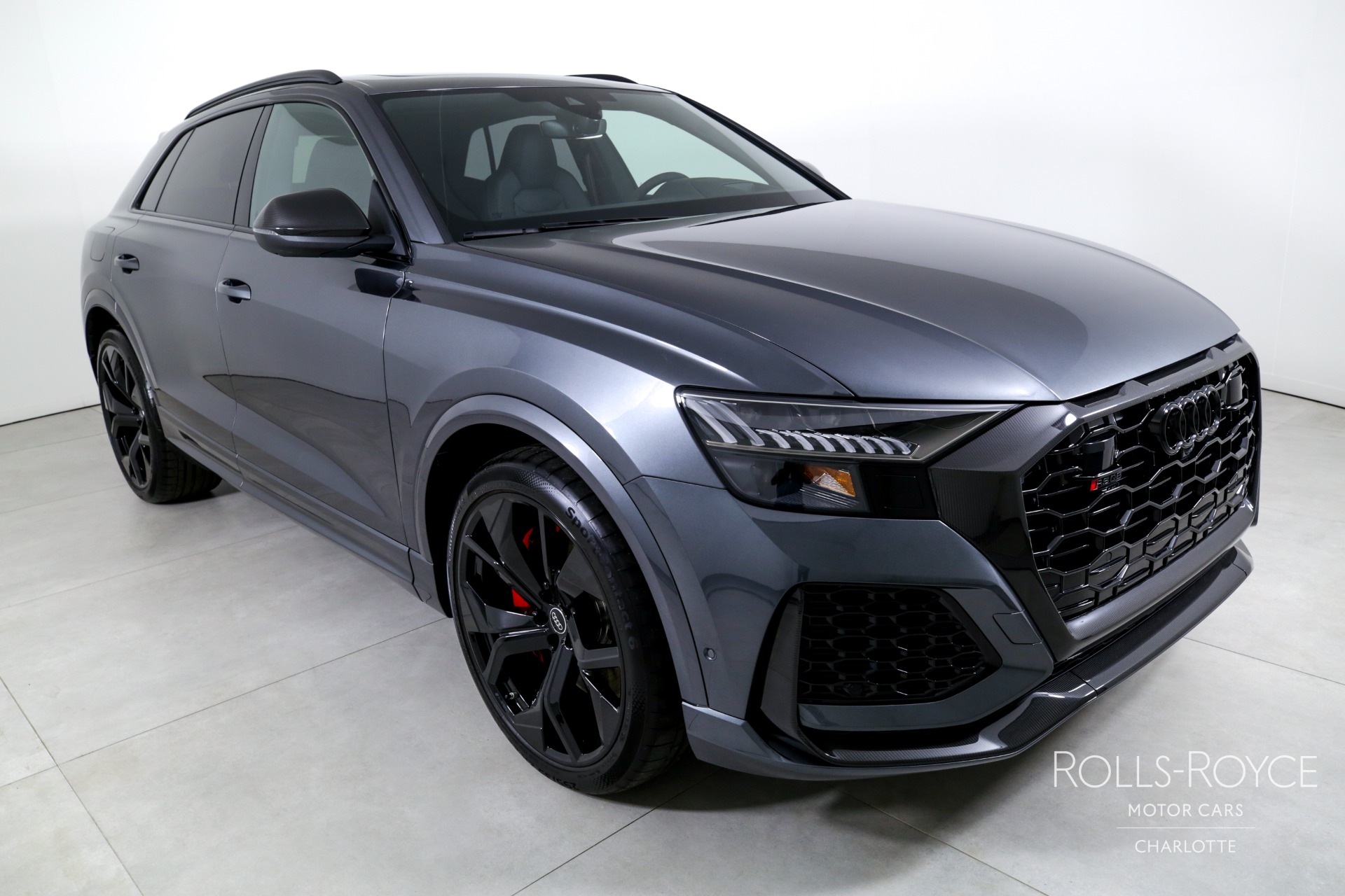 2024 Audi RS Q8 photo 3