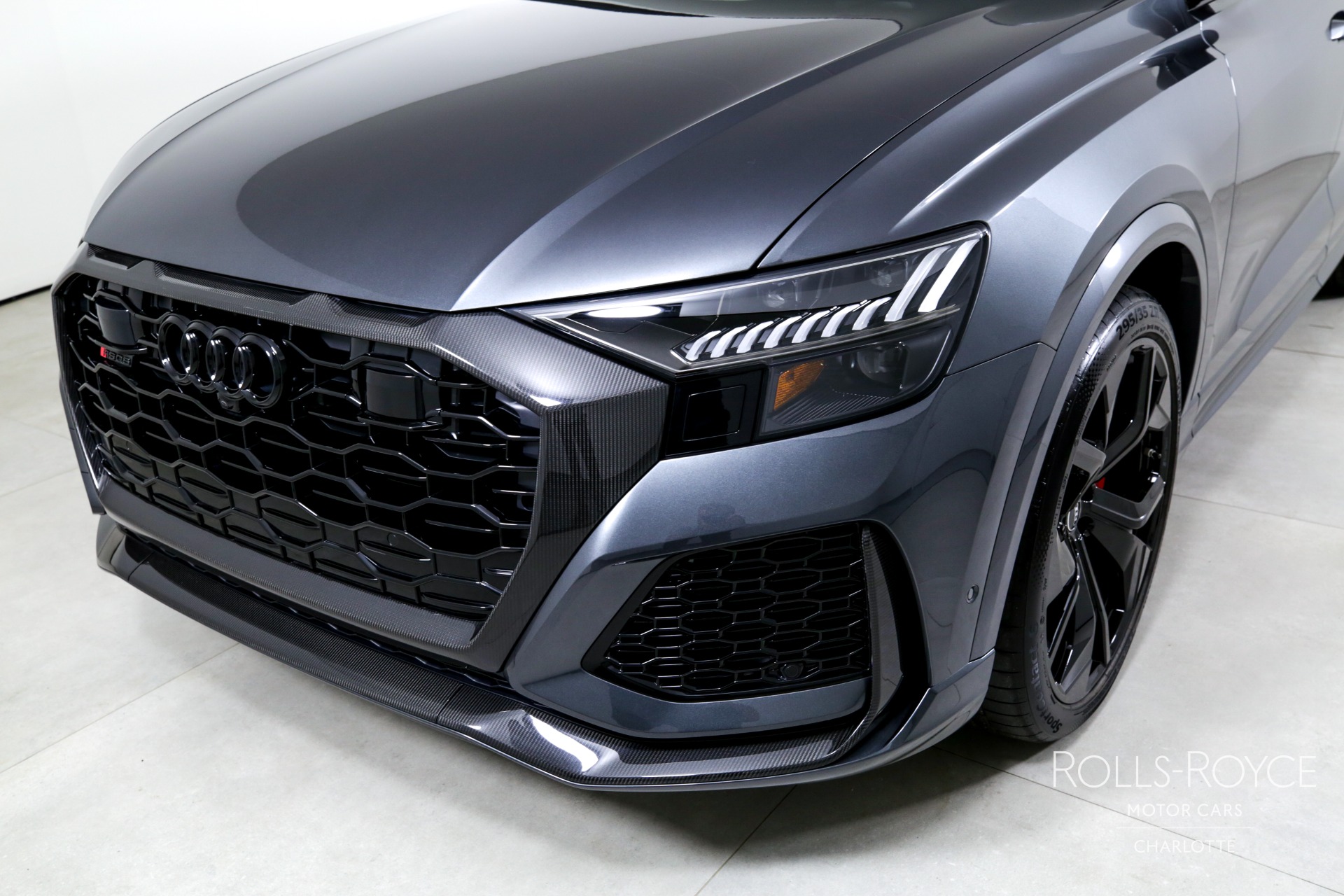 2024 Audi RS Q8 photo 34