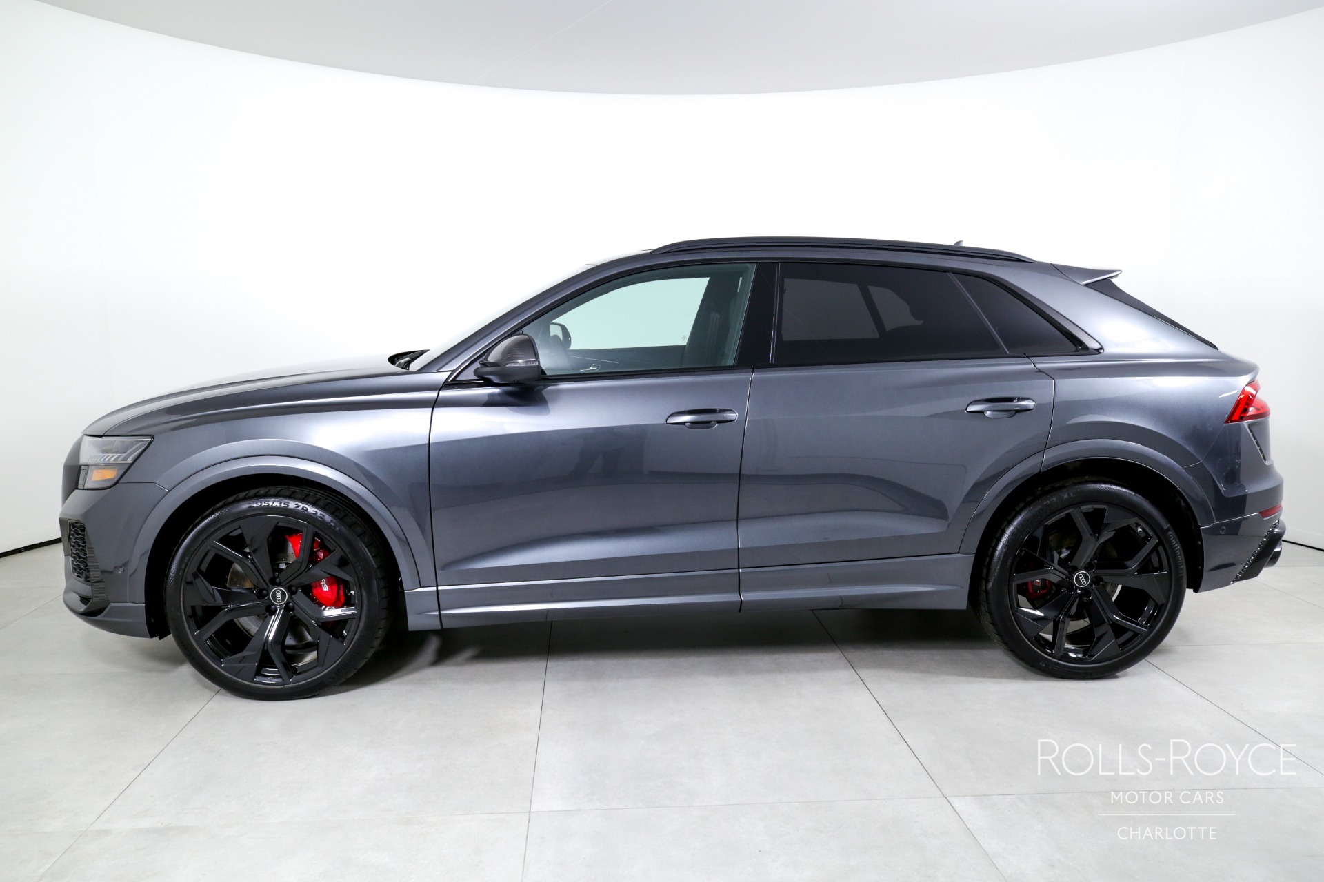 2024 Audi RS Q8 photo 5