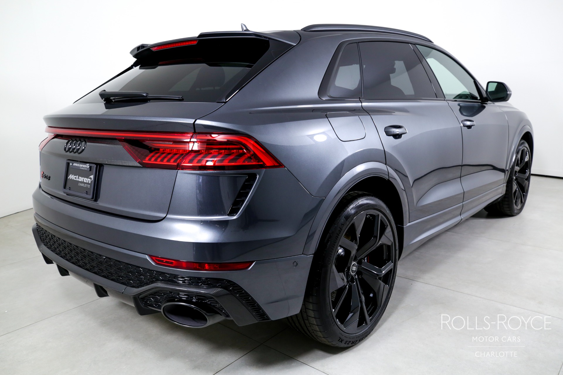2024 Audi RS Q8 photo 8