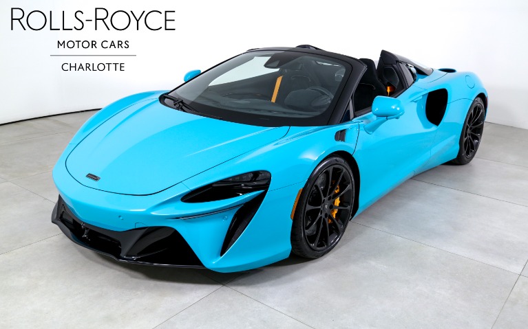 2025 McLaren Artura