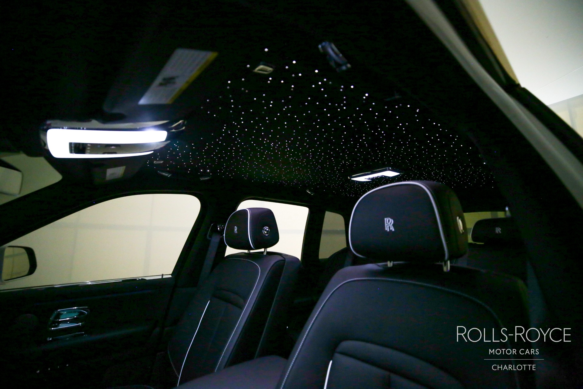 2025 Rolls Royce Cullinan photo 11