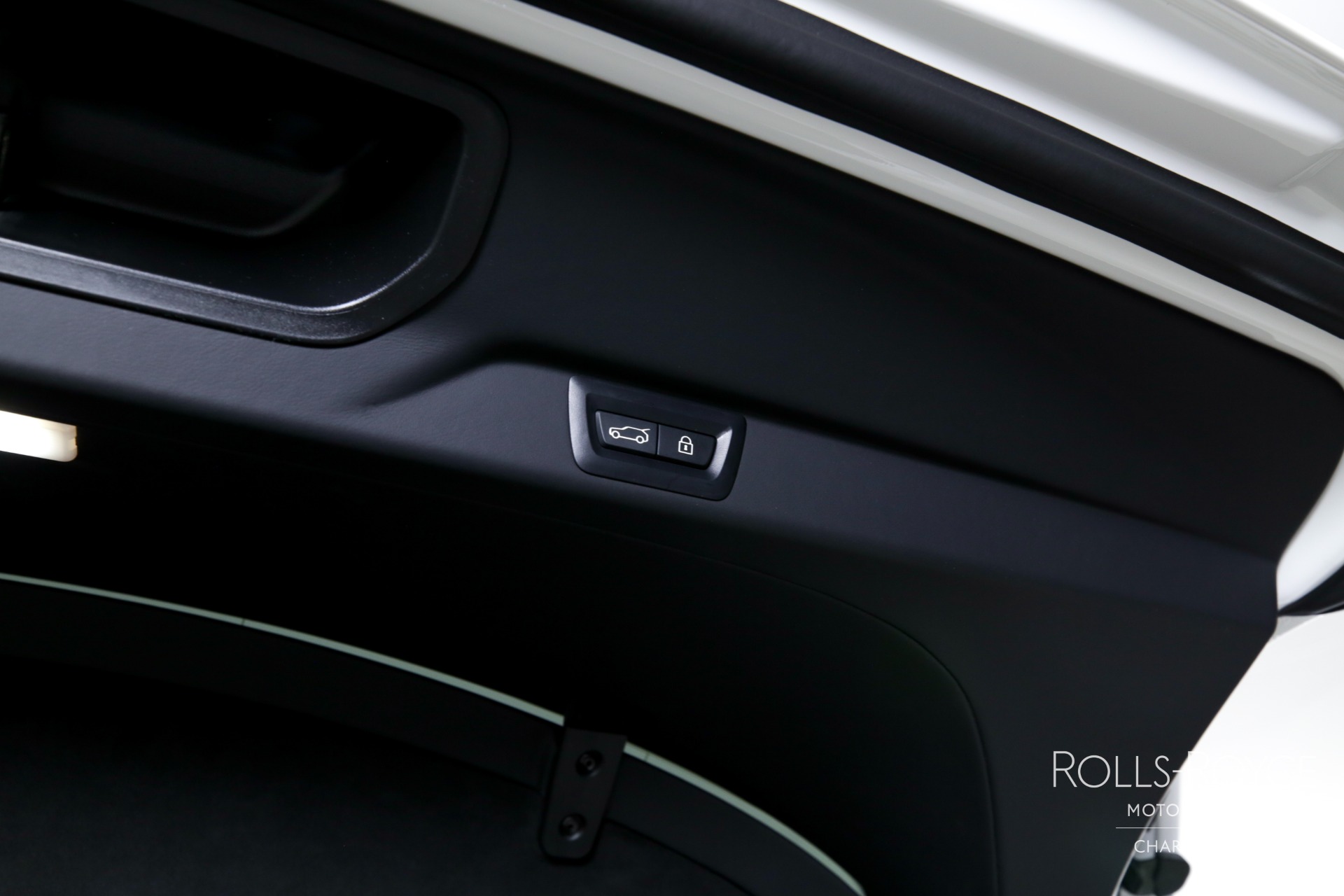 2025 Rolls Royce Cullinan photo 26