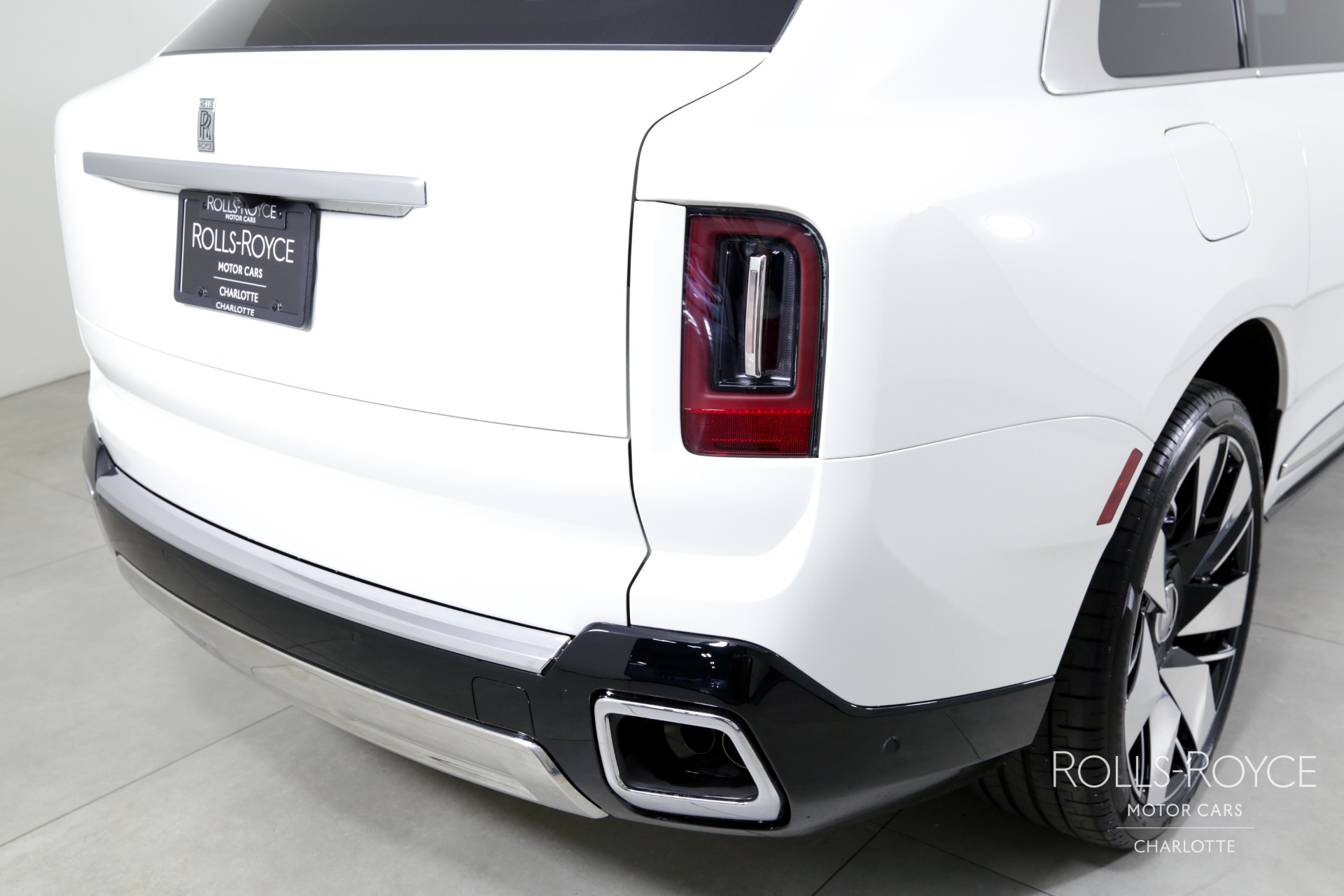2025 Rolls Royce Cullinan photo 40