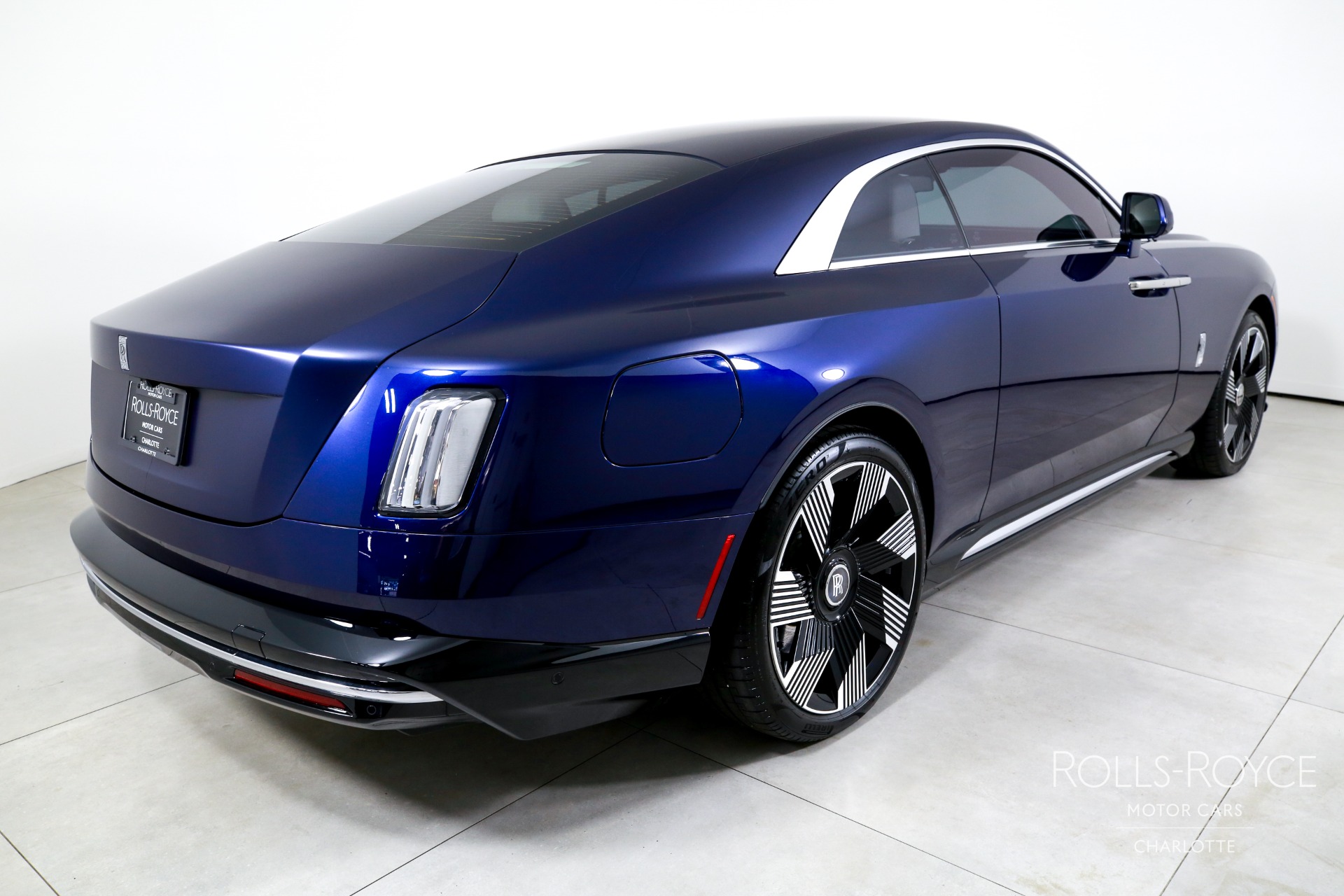 2024 Rolls Royce Spectre RR photo 2