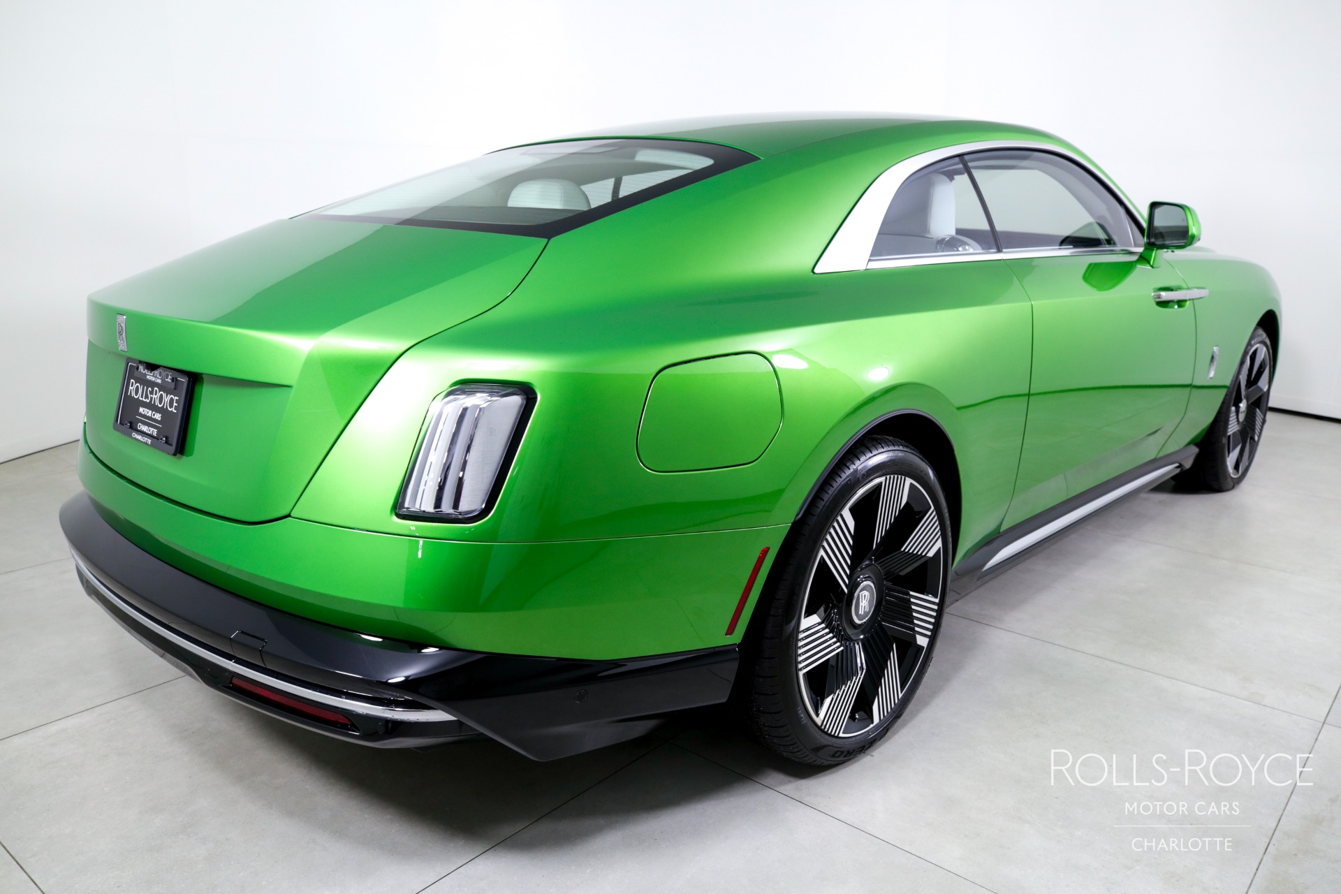 2024 Rolls Royce Spectre RR photo 2