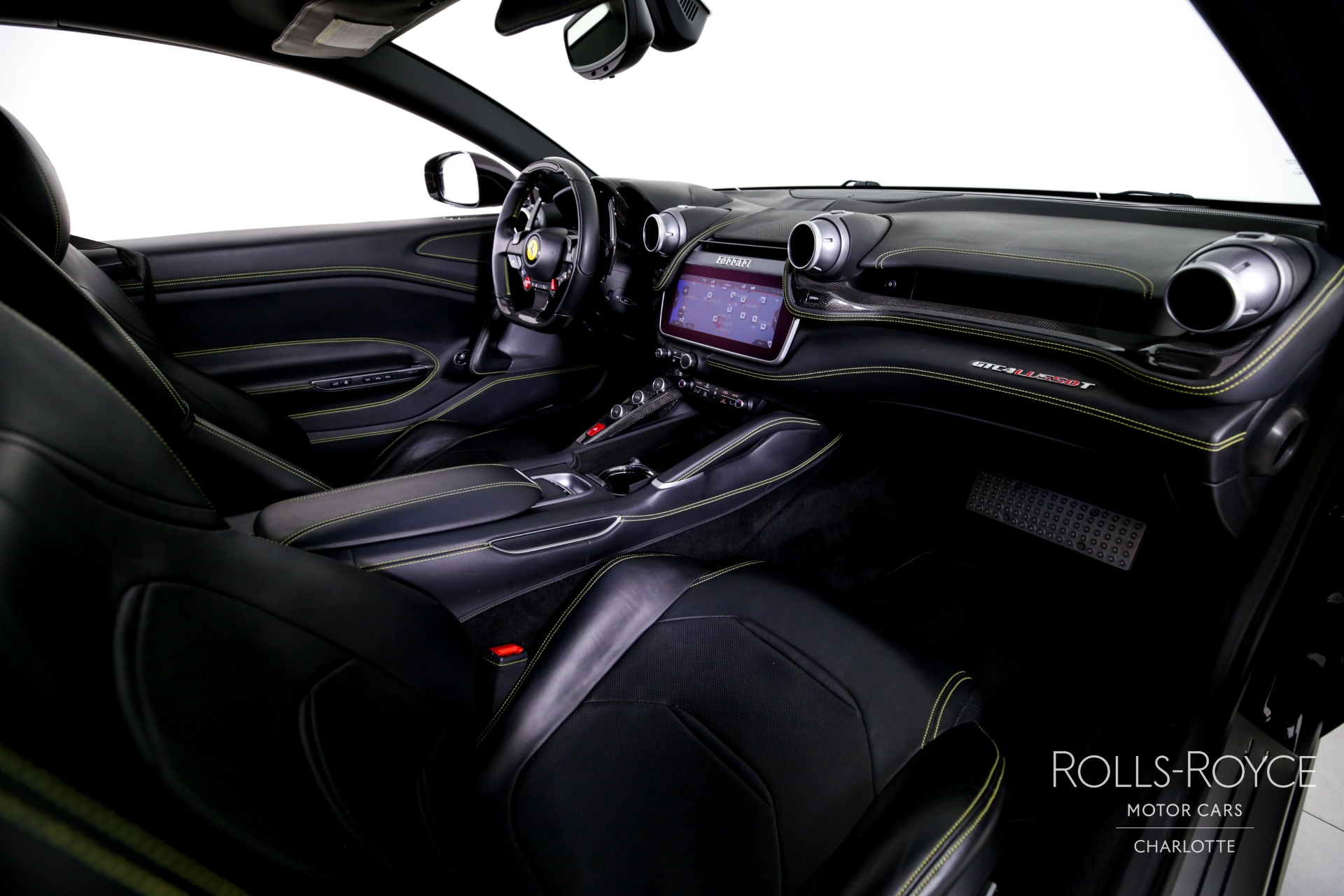 2018 Ferrari GTC4Lusso T photo 22