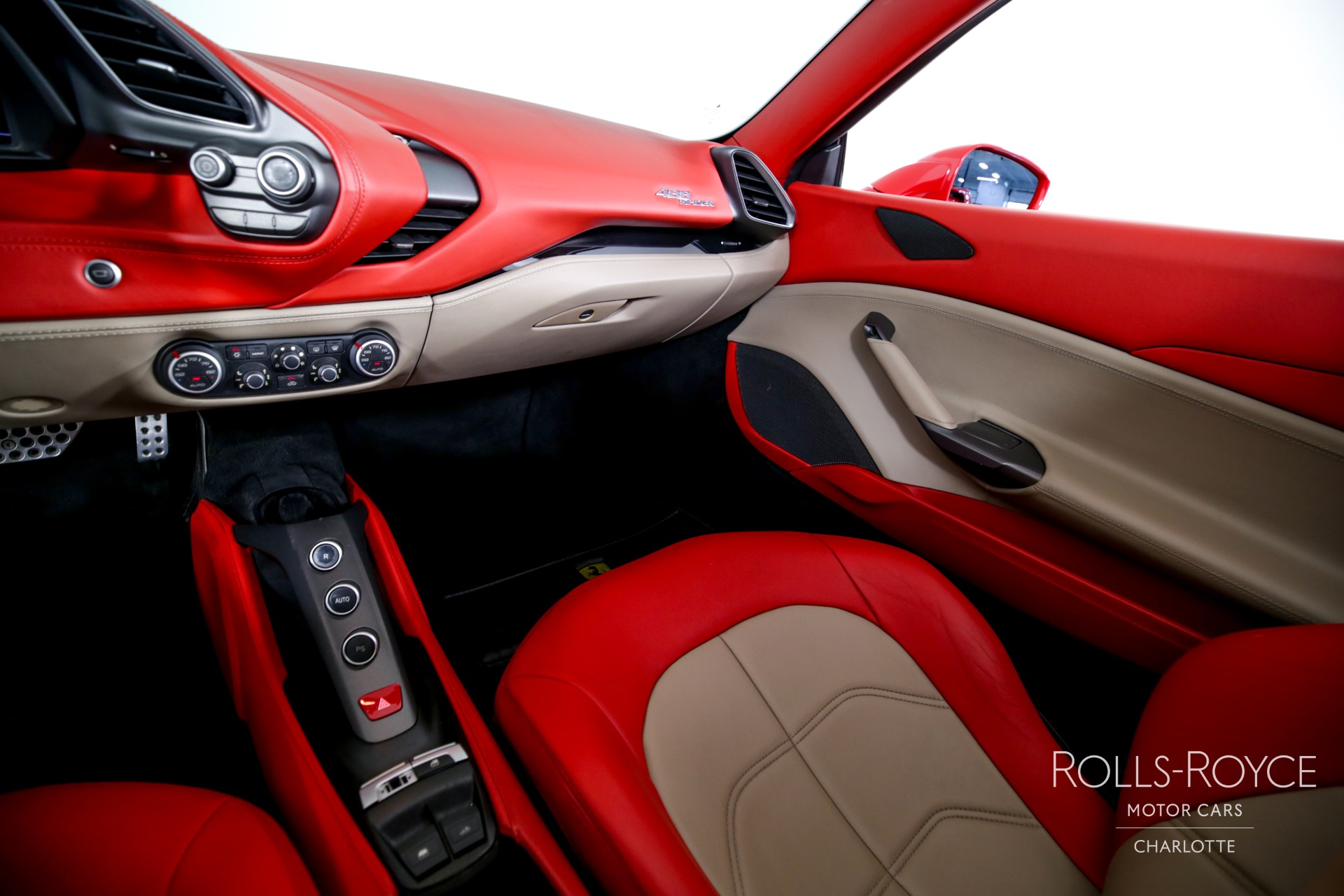 2018 Ferrari 488 Spider photo 16