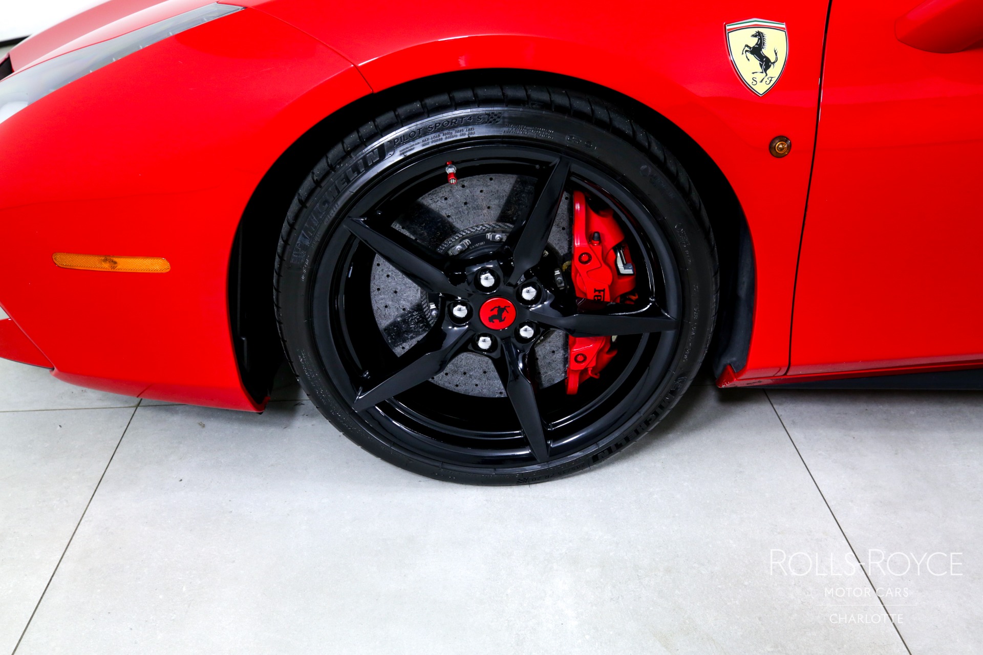2018 Ferrari 488 Spider photo 29
