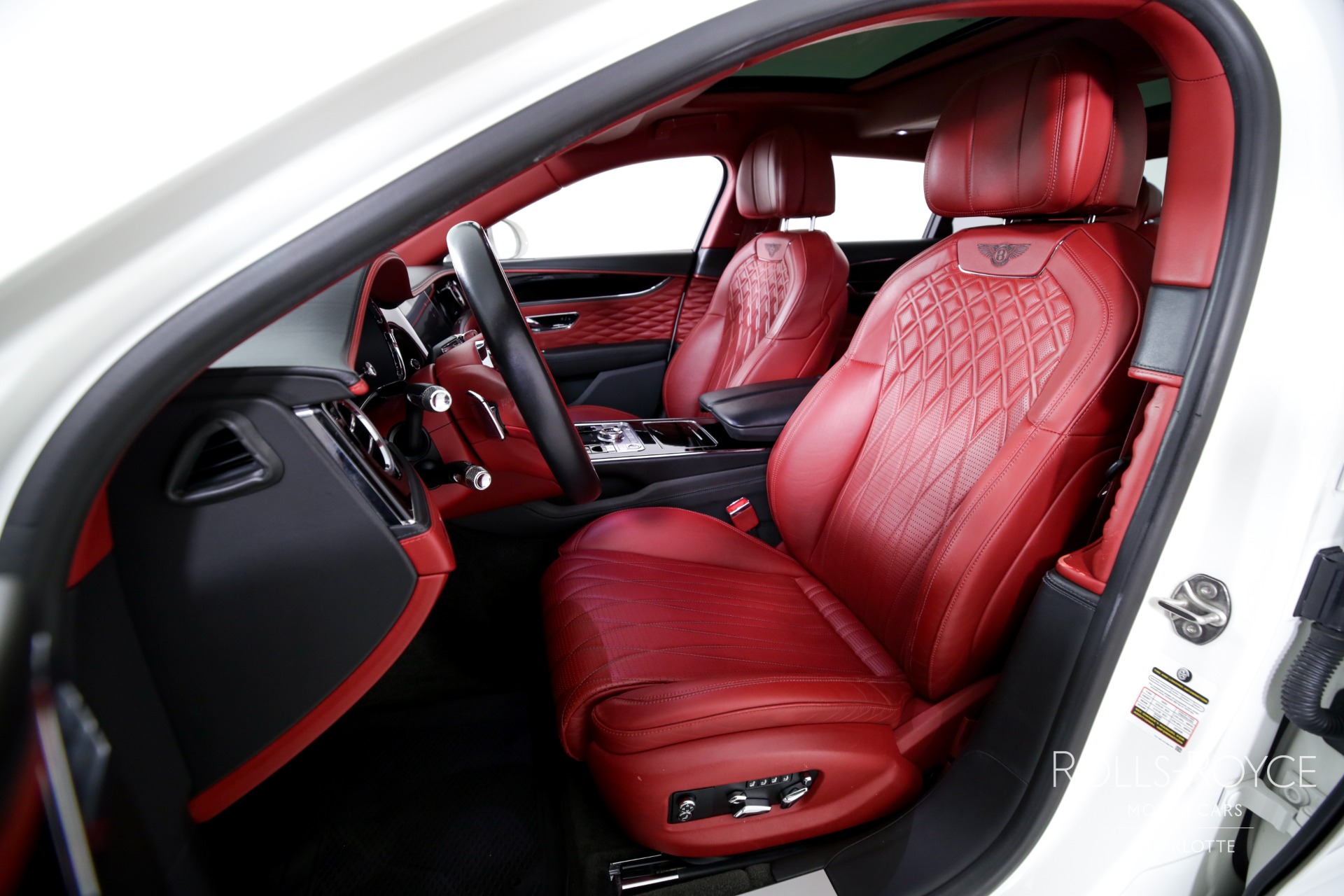 2021 Bentley Flying Spur V8 photo 11