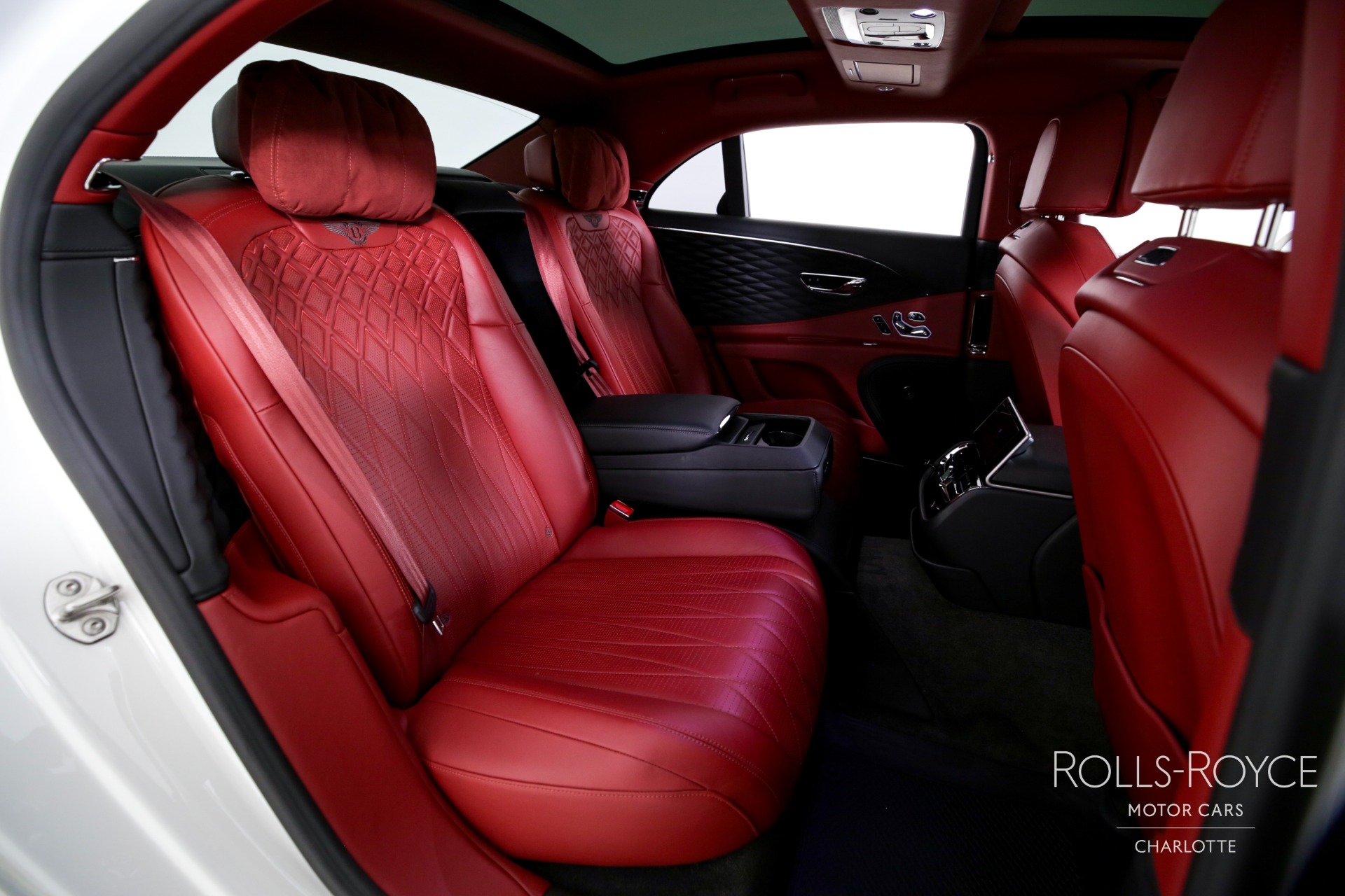 2021 Bentley Flying Spur V8 photo 21