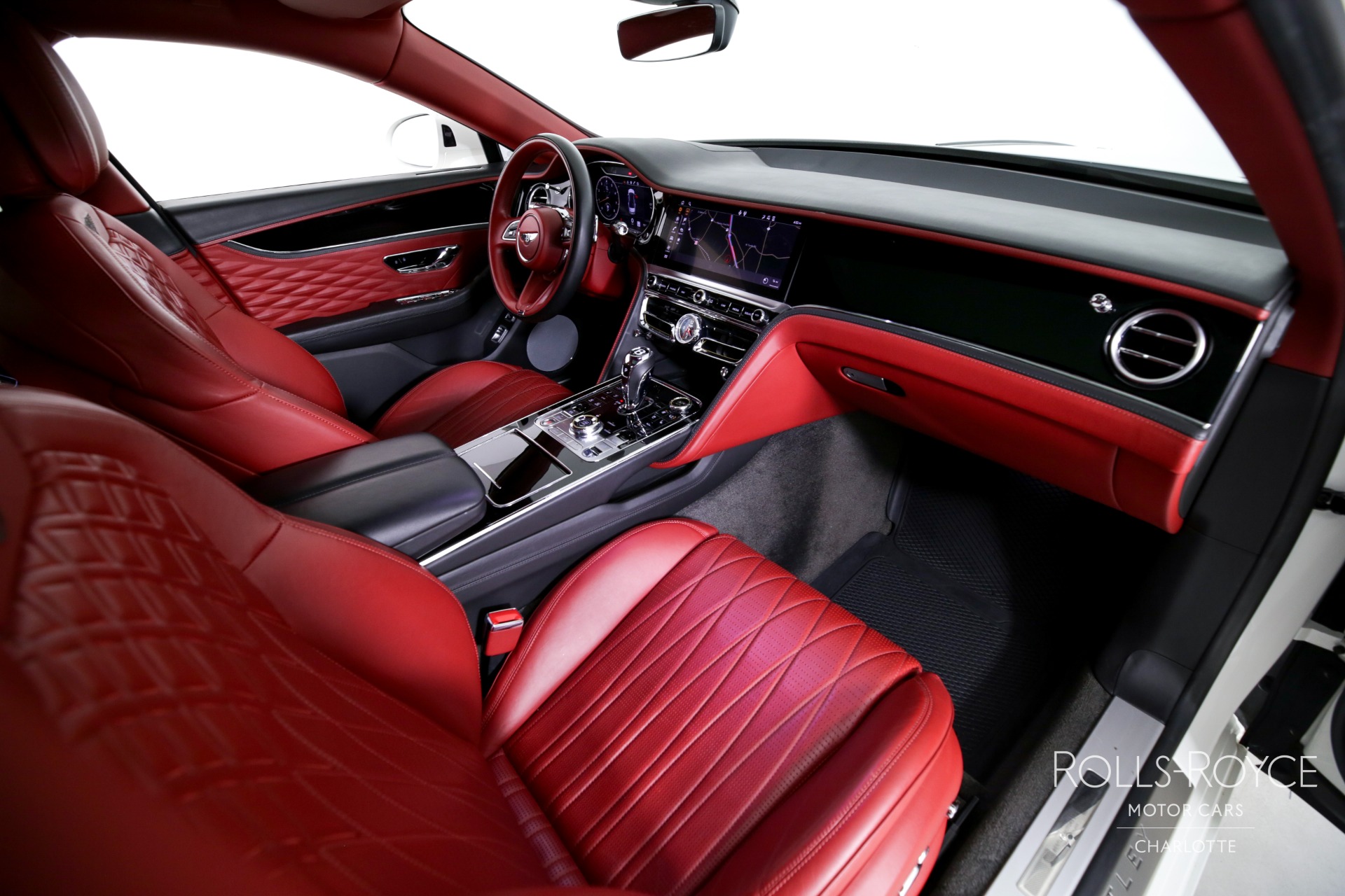 2021 Bentley Flying Spur V8 photo 25