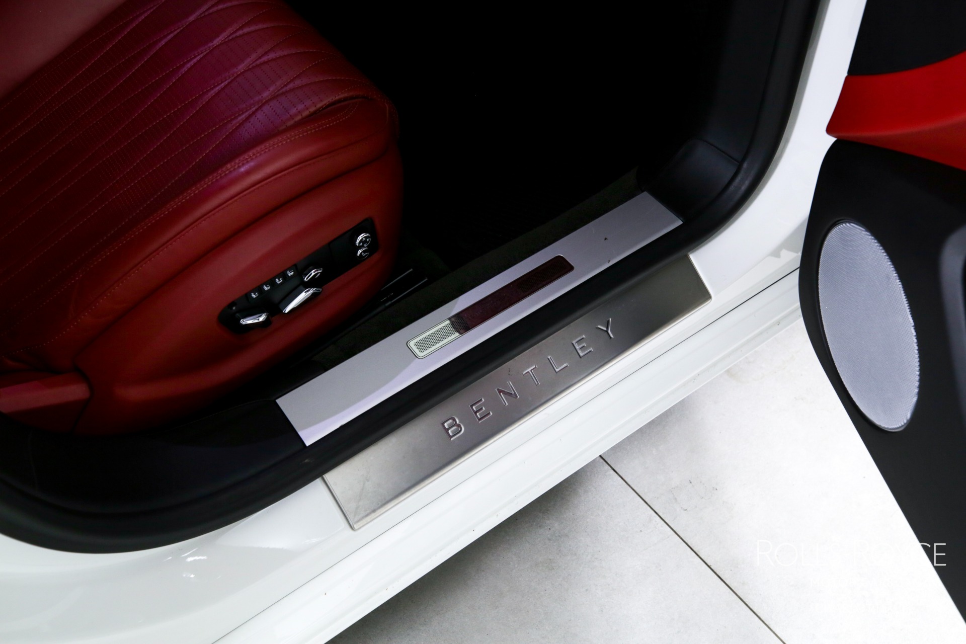2021 Bentley Flying Spur V8 photo 26