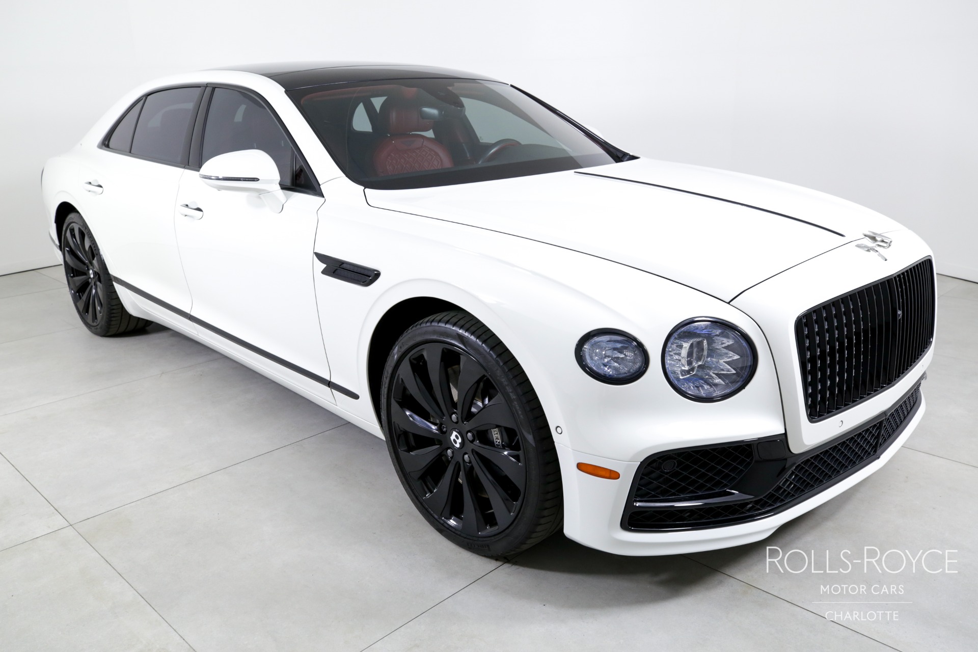2021 Bentley Flying Spur V8 photo 3